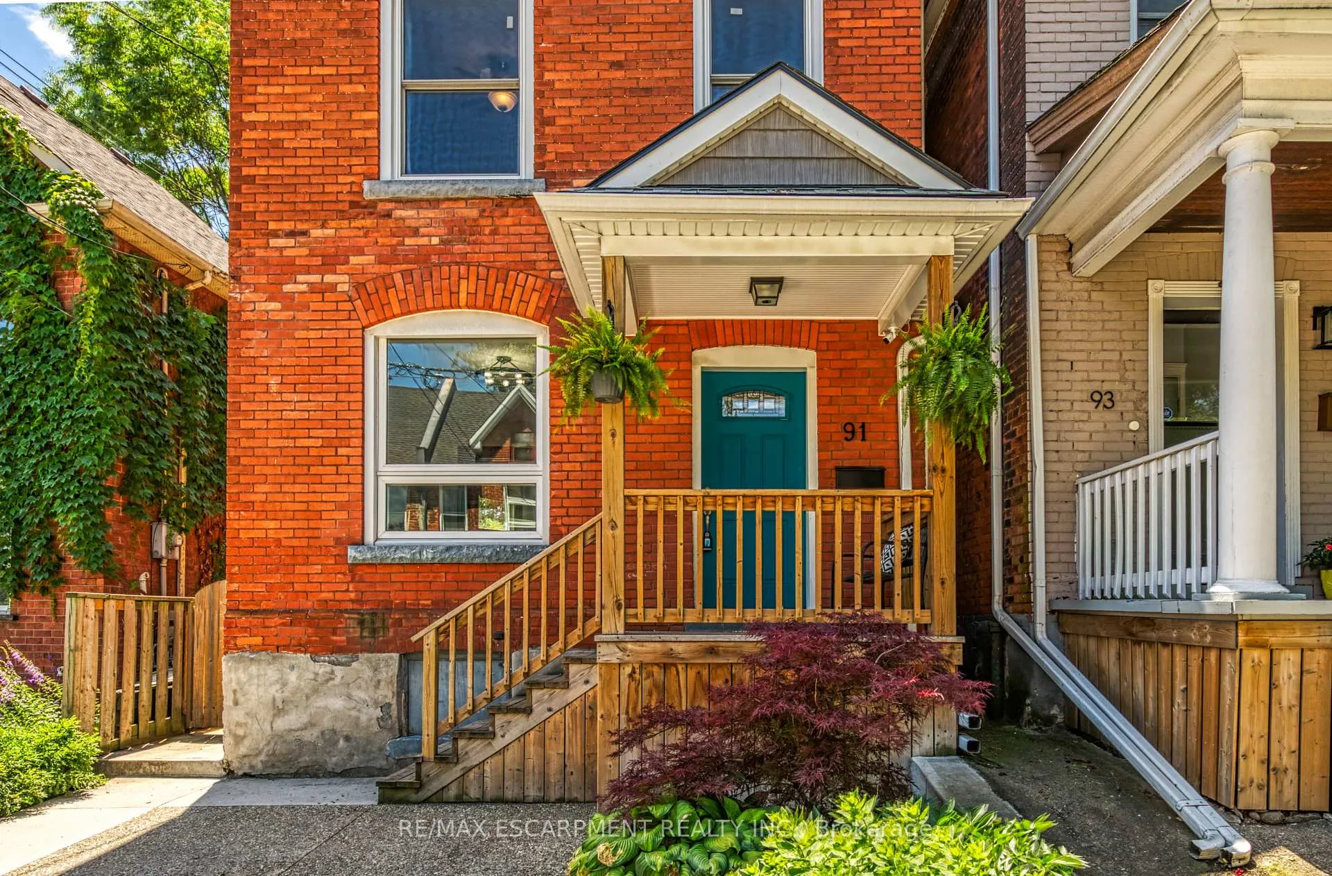 Photo 5 of 91 Peter Street, Hamilton, Strathcona — HOMEH