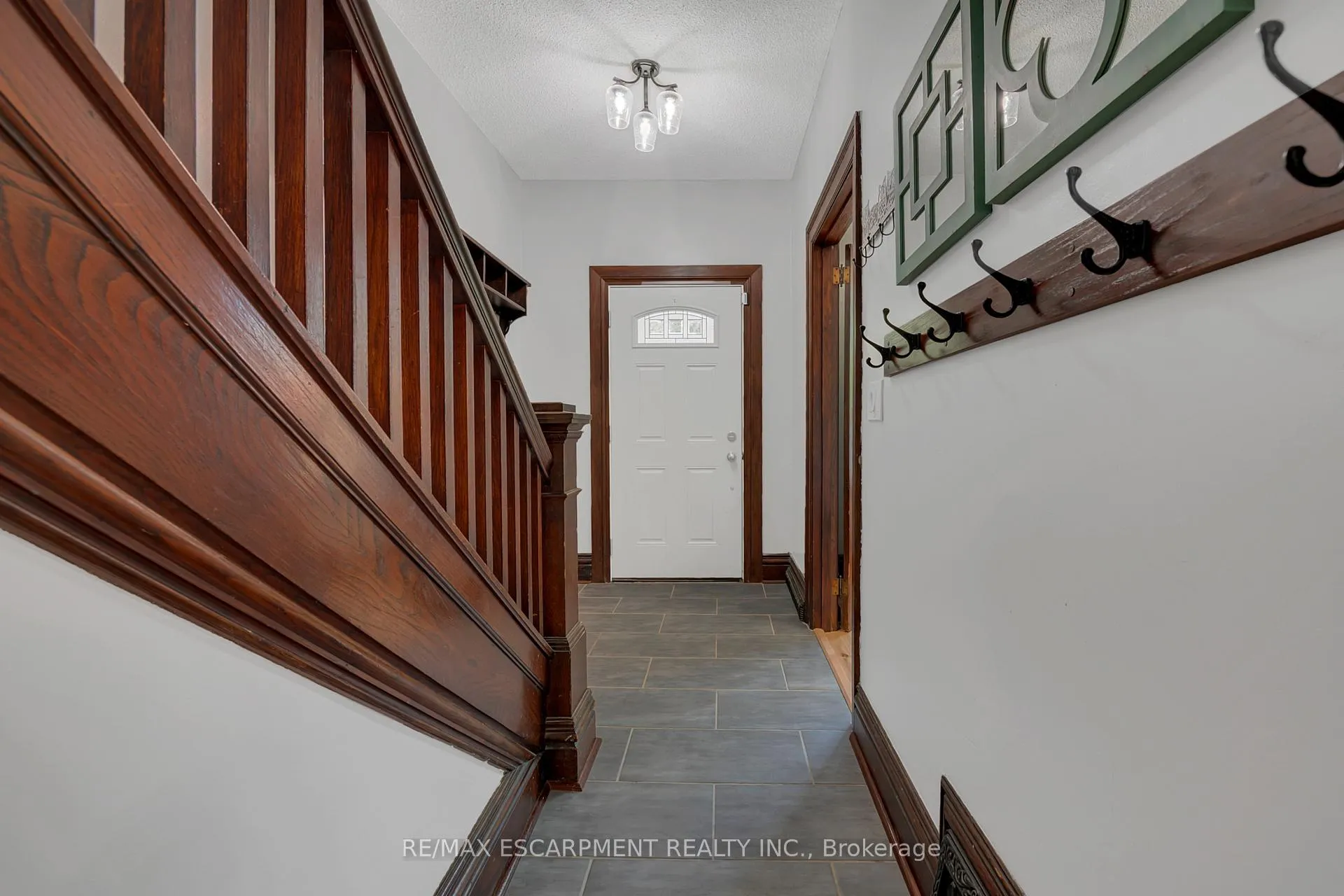 Photo 6 of 91 Peter Street, Hamilton, Strathcona — HOMEH