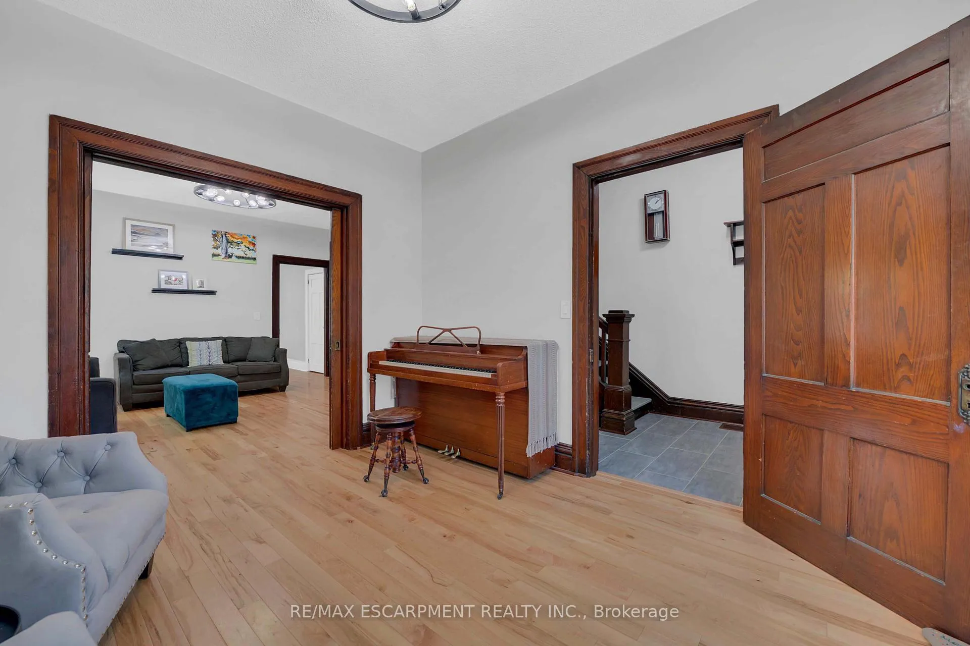 Photo 15 of 91 Peter Street, Hamilton, Strathcona — HOMEH