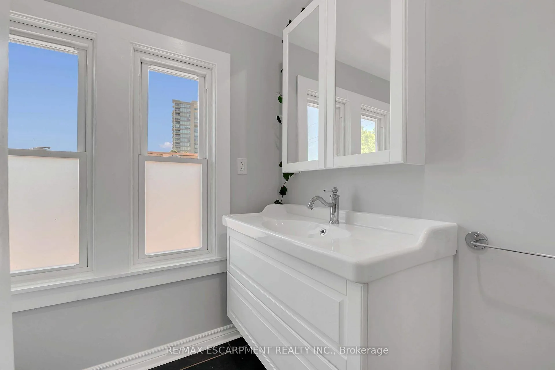 Photo 27 of 91 Peter Street, Hamilton, Strathcona — HOMEH