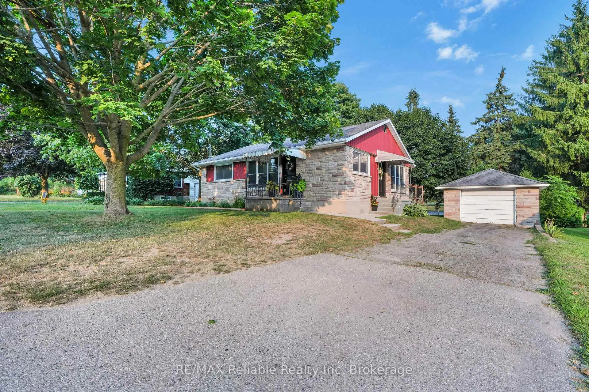 Photo 1 of 61 East Street, Central Huron, Clinton — HOMEH