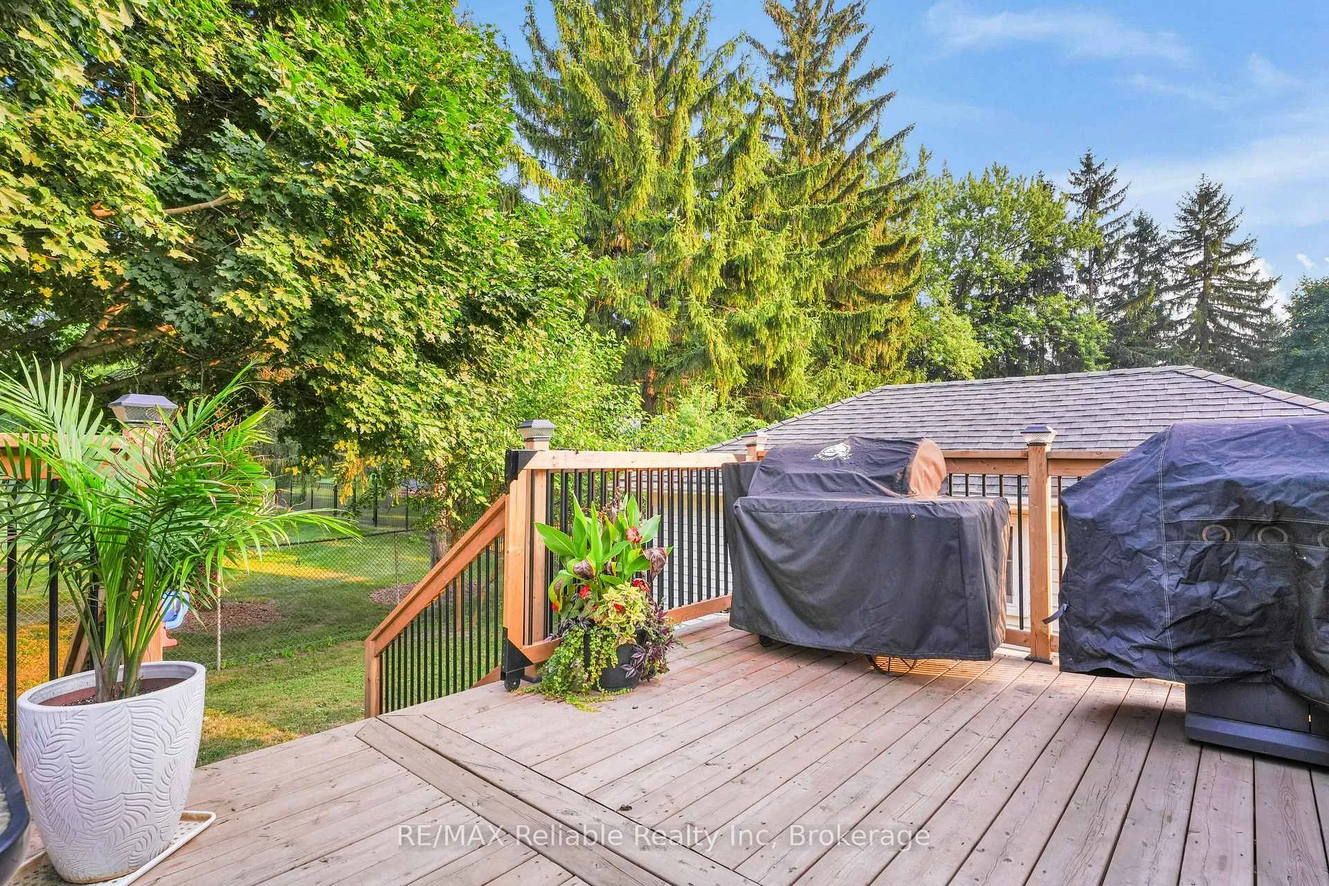 Photo 8 of 61 East Street, Central Huron, Clinton — HOMEH