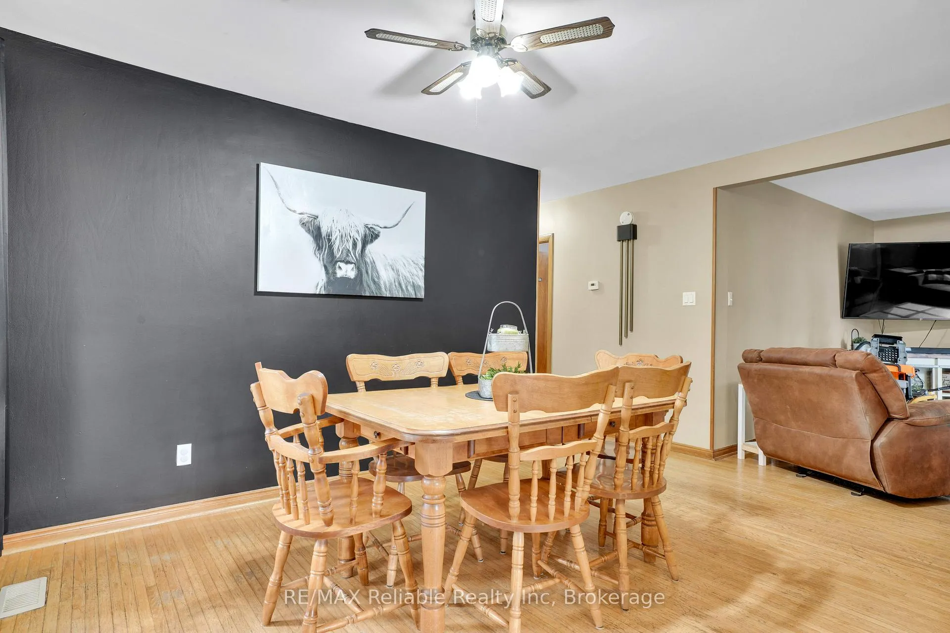 Photo 15 of 61 East Street, Central Huron, Clinton — HOMEH