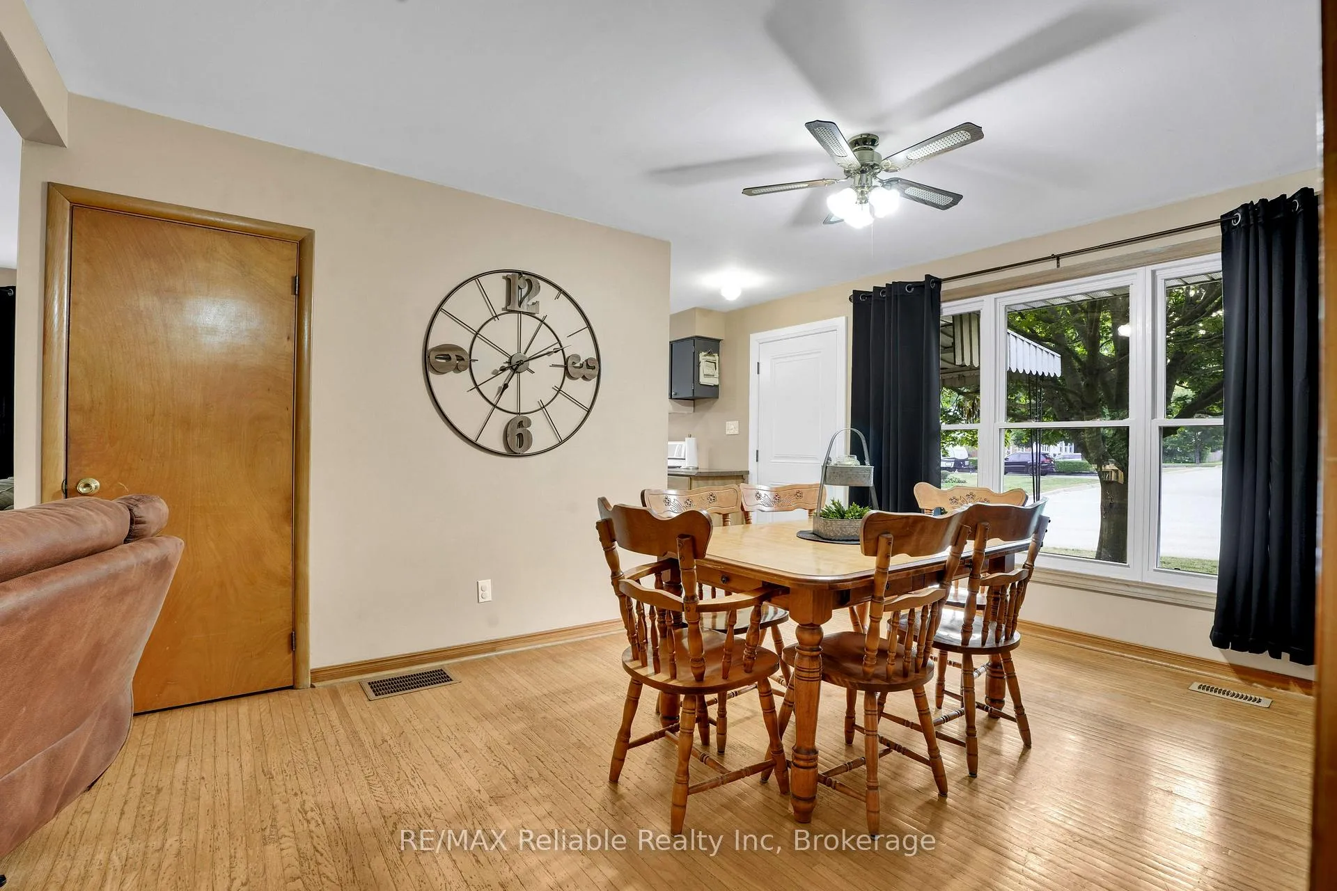 Photo 16 of 61 East Street, Central Huron, Clinton — HOMEH