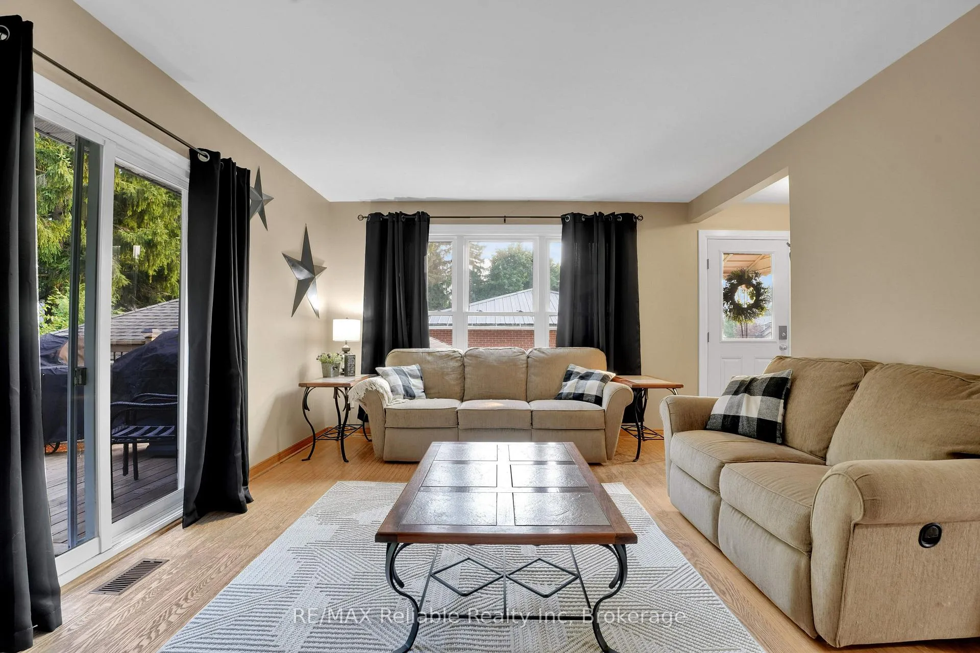 Photo 21 of 61 East Street, Central Huron, Clinton — HOMEH