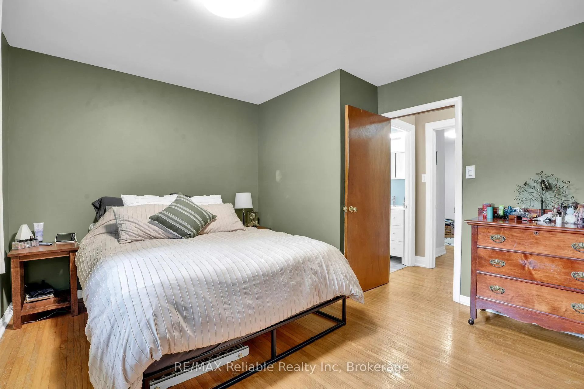 Photo 30 of 61 East Street, Central Huron, Clinton — HOMEH