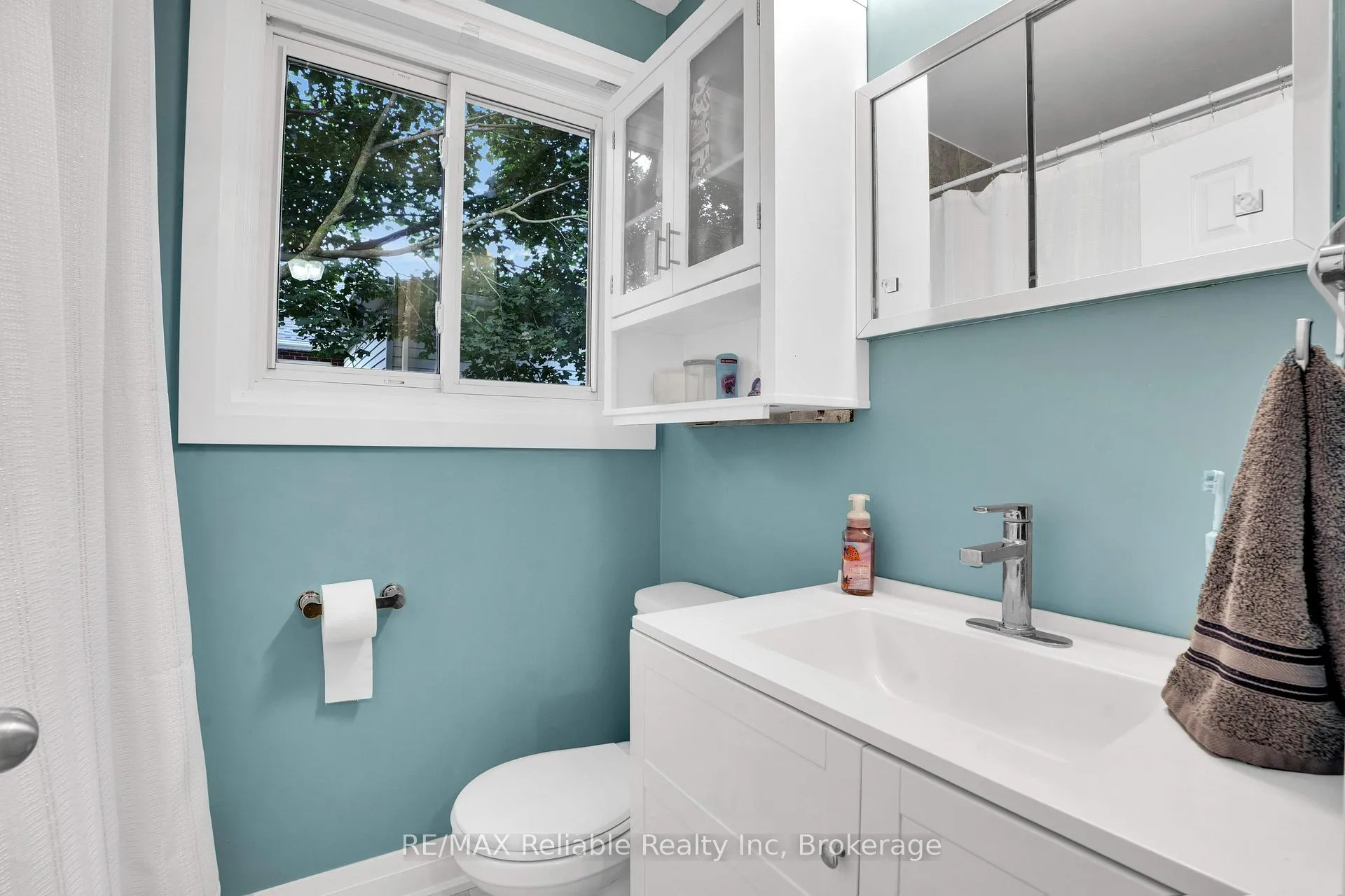 Photo 32 of 61 East Street, Central Huron, Clinton — HOMEH