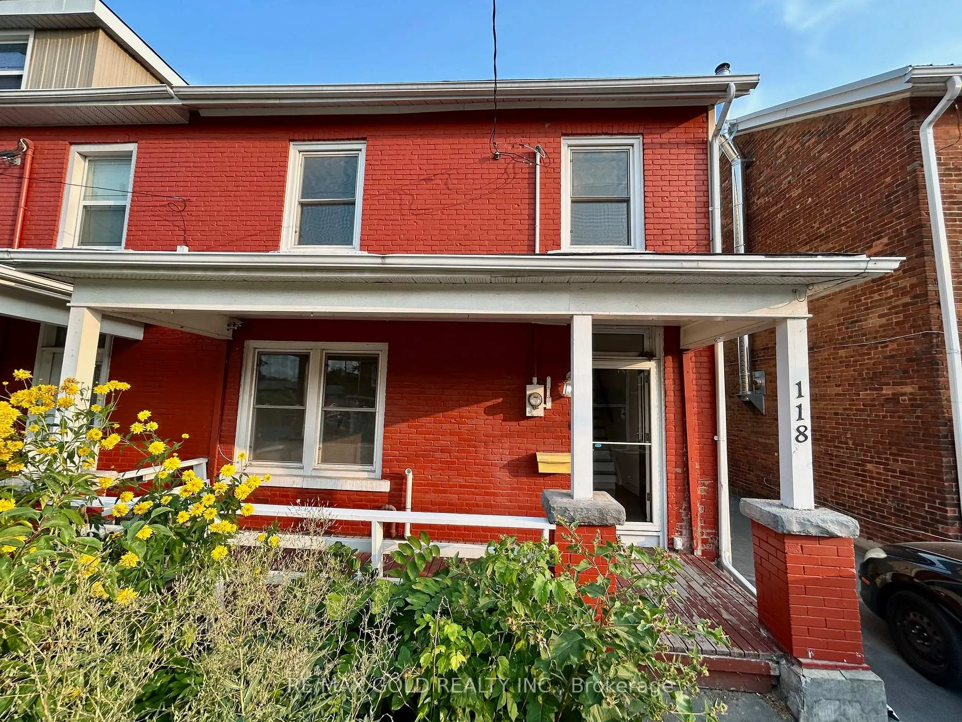 Photo 2 of 118 Stephen Street N, Kingston, East of Sir John A. Blvd — HOMEH