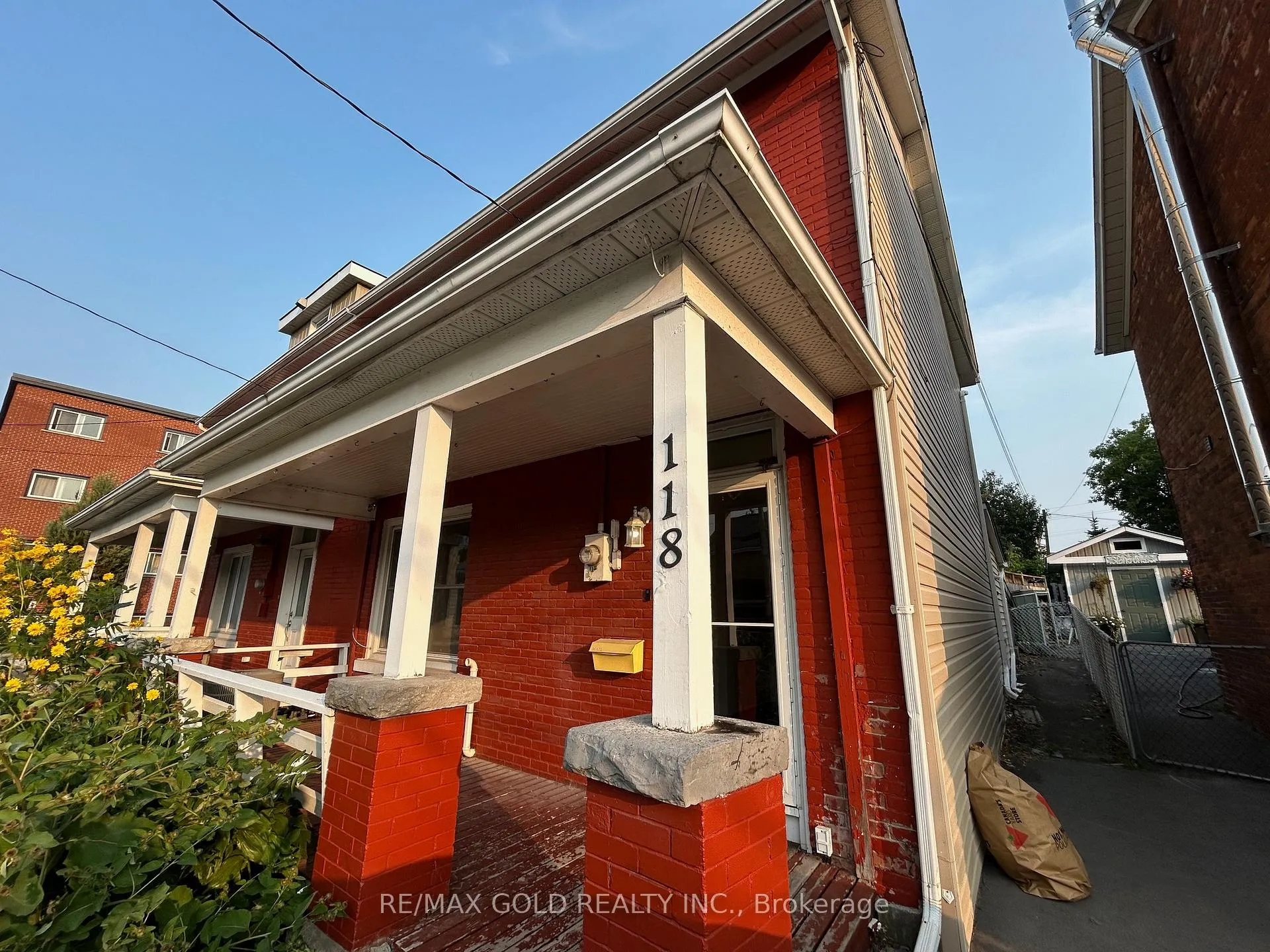 Photo 3 of 118 Stephen Street N, Kingston, East of Sir John A. Blvd — HOMEH