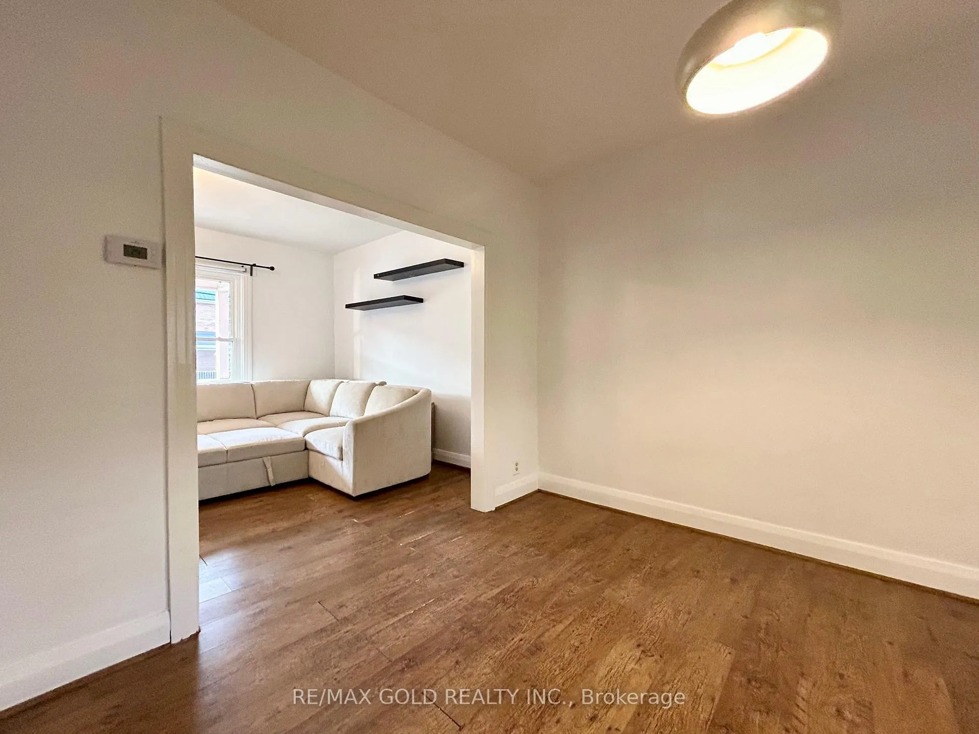 Photo 9 of 118 Stephen Street N, Kingston, East of Sir John A. Blvd — HOMEH
