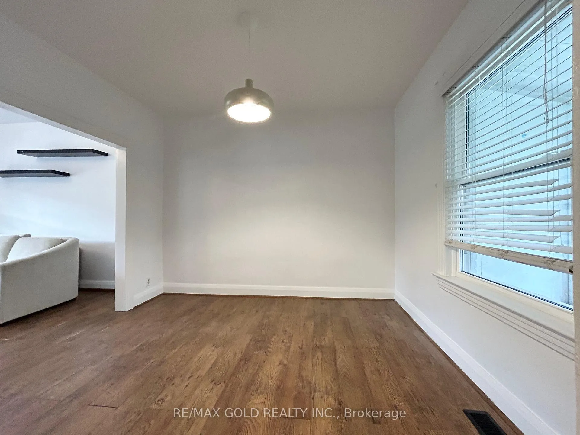 Photo 10 of 118 Stephen Street N, Kingston, East of Sir John A. Blvd — HOMEH