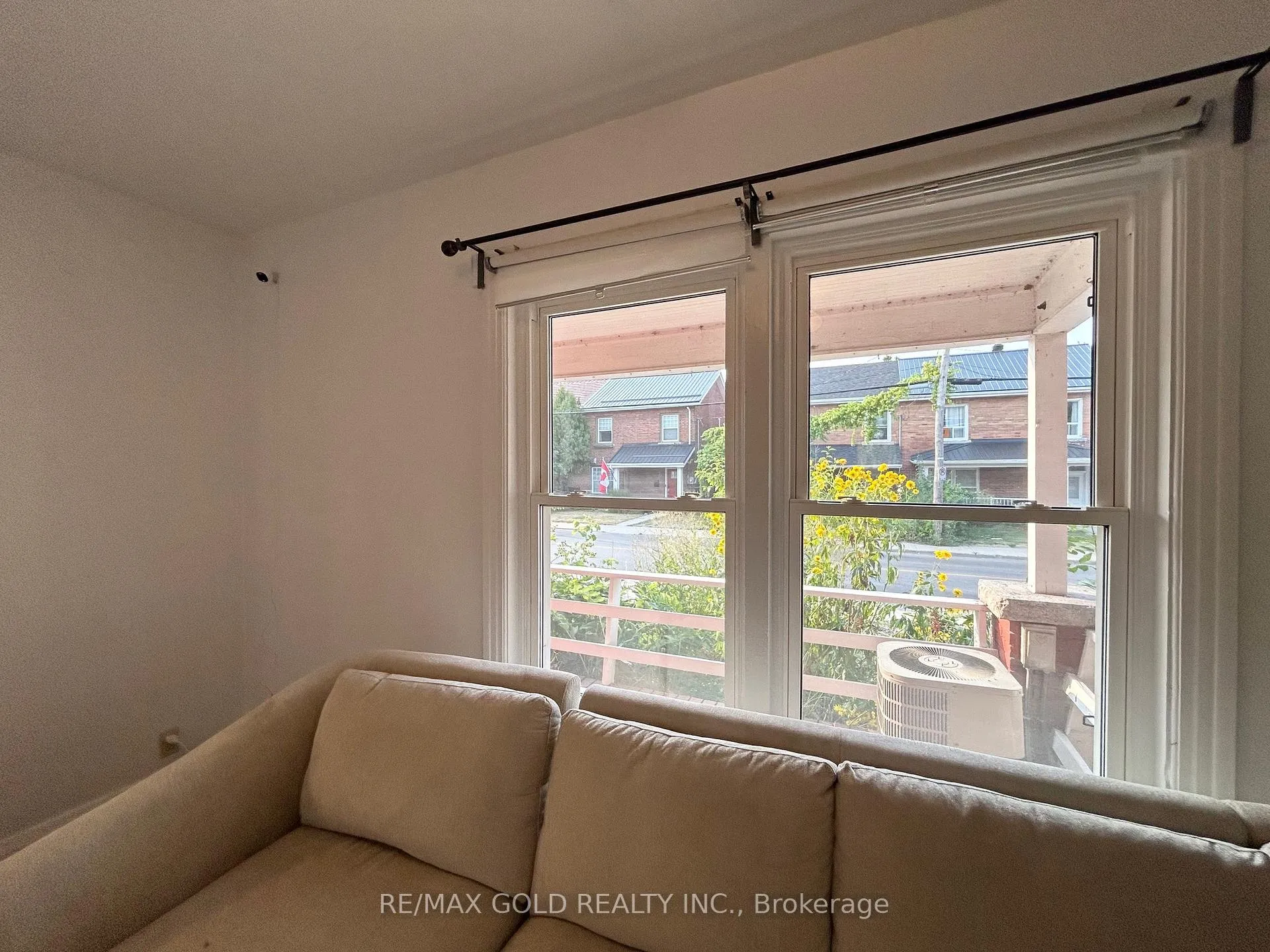 Photo 15 of 118 Stephen Street N, Kingston, East of Sir John A. Blvd — HOMEH