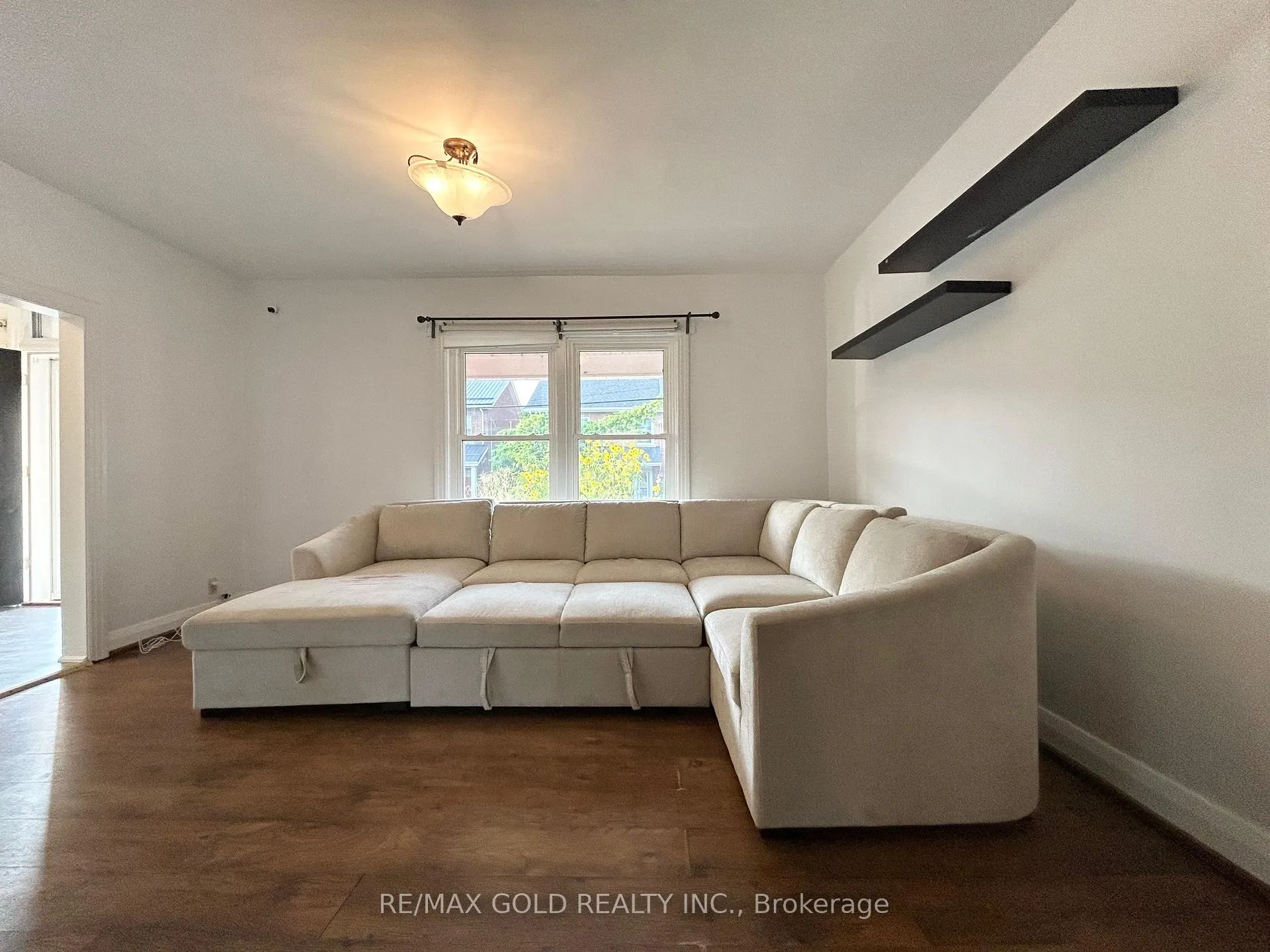 Photo 19 of 118 Stephen Street N, Kingston, East of Sir John A. Blvd — HOMEH