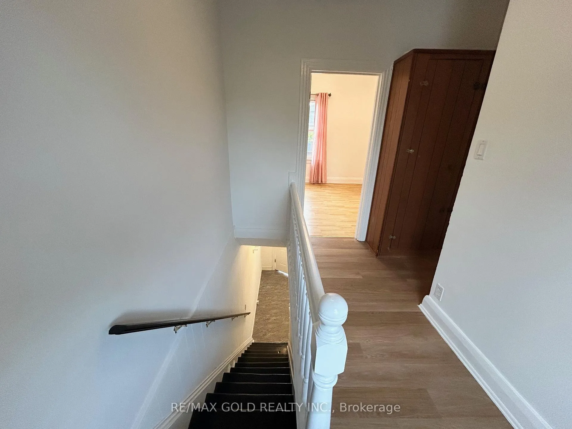Photo 29 of 118 Stephen Street N, Kingston, East of Sir John A. Blvd — HOMEH