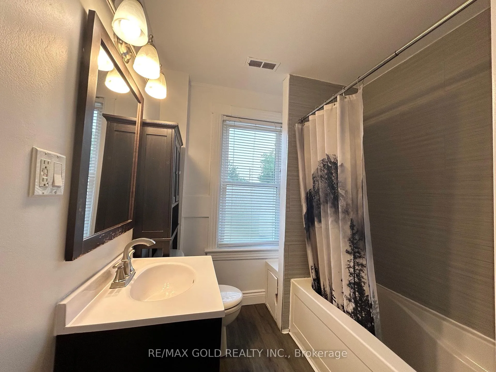 Photo 36 of 118 Stephen Street N, Kingston, East of Sir John A. Blvd — HOMEH