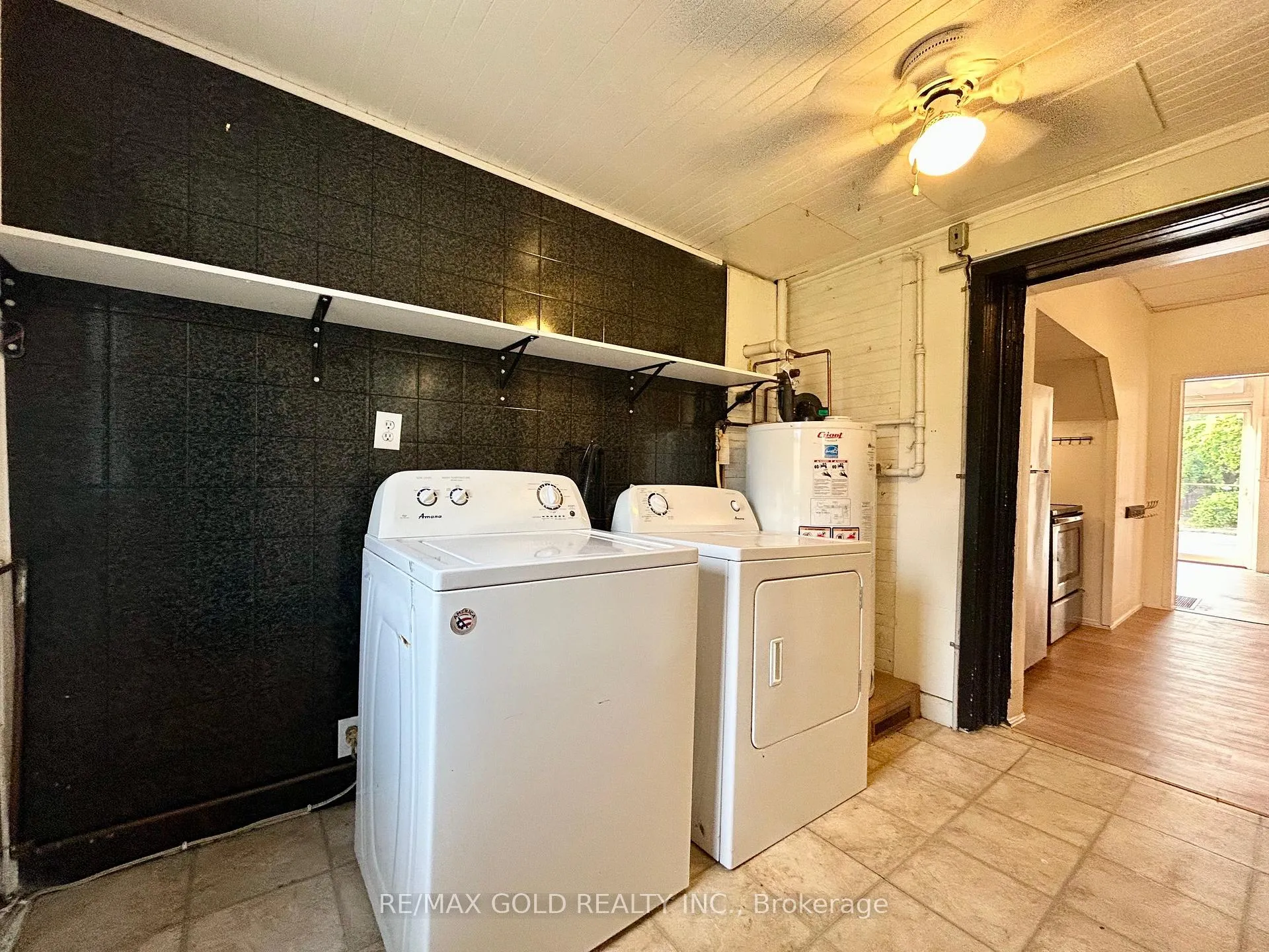 Photo 42 of 118 Stephen Street N, Kingston, East of Sir John A. Blvd — HOMEH