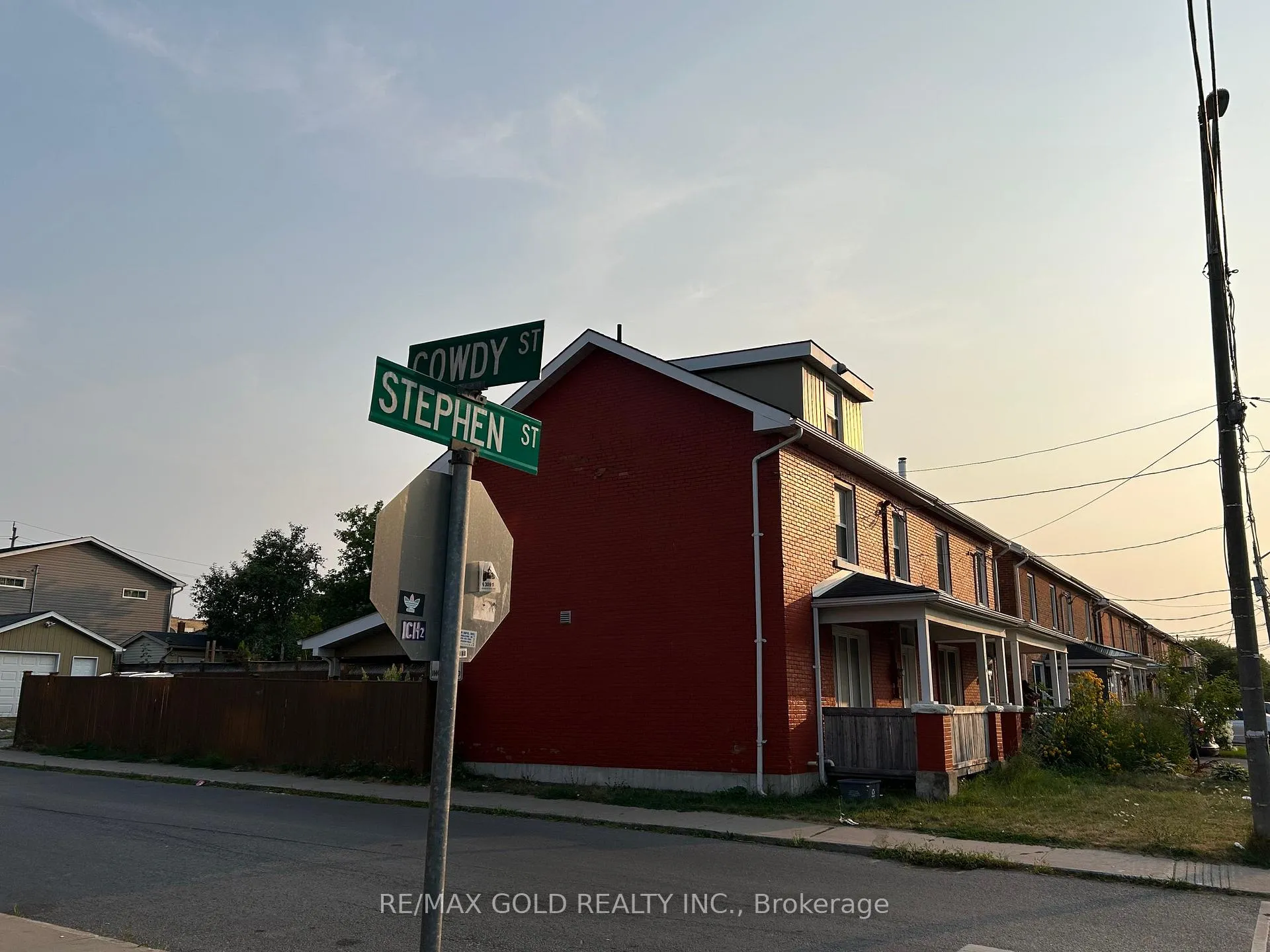 Photo 44 of 118 Stephen Street N, Kingston, East of Sir John A. Blvd — HOMEH