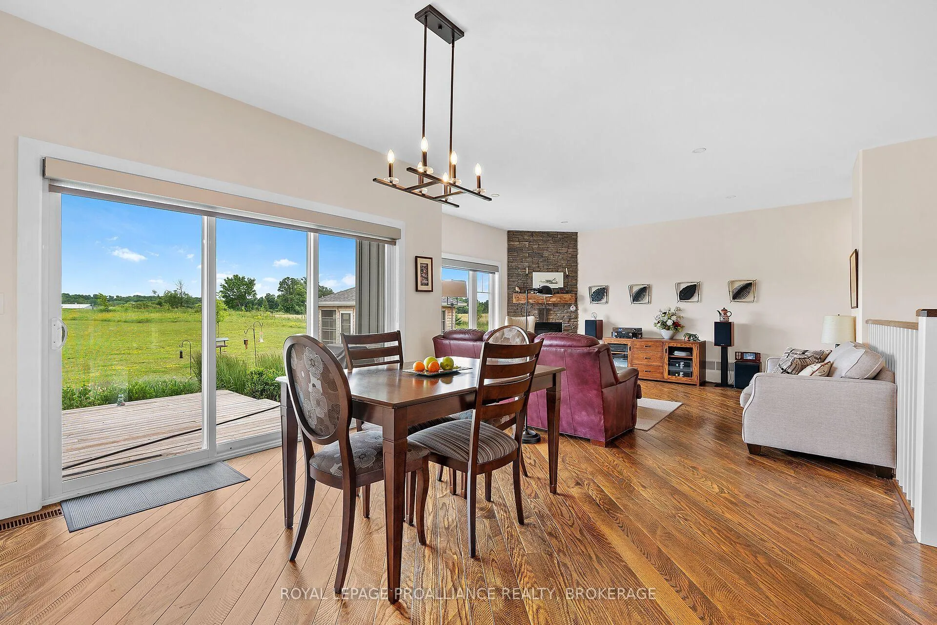 Photo 15 of 5 Sandstone Court, Frontenac, Frontenac South — HOMEH