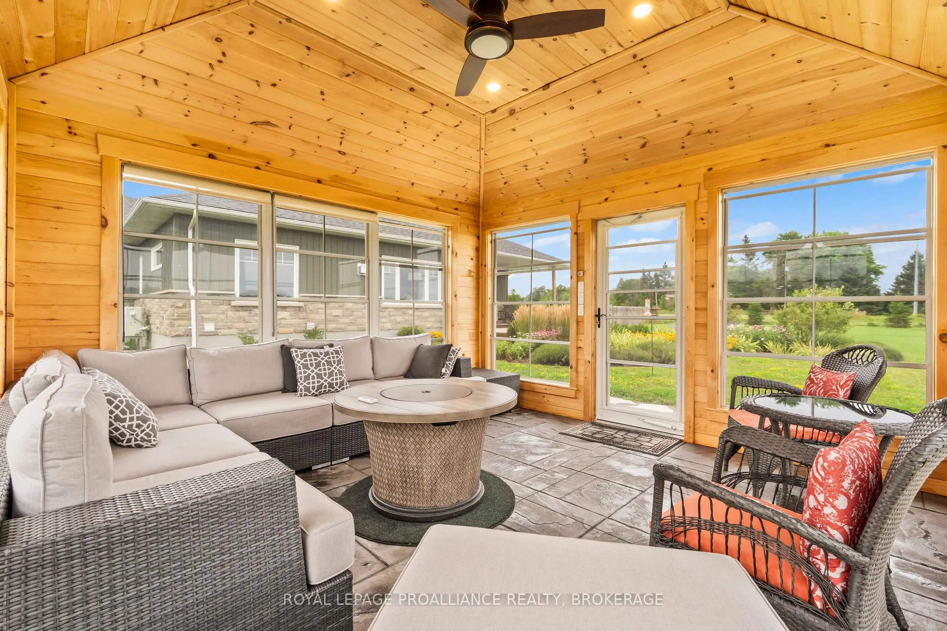 Photo 42 of 5 Sandstone Court, Frontenac, Frontenac South — HOMEH