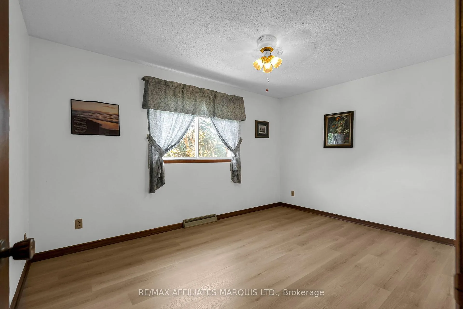 Photo 15 of 1908 Concorde Avenue, Cornwall — HOMEH