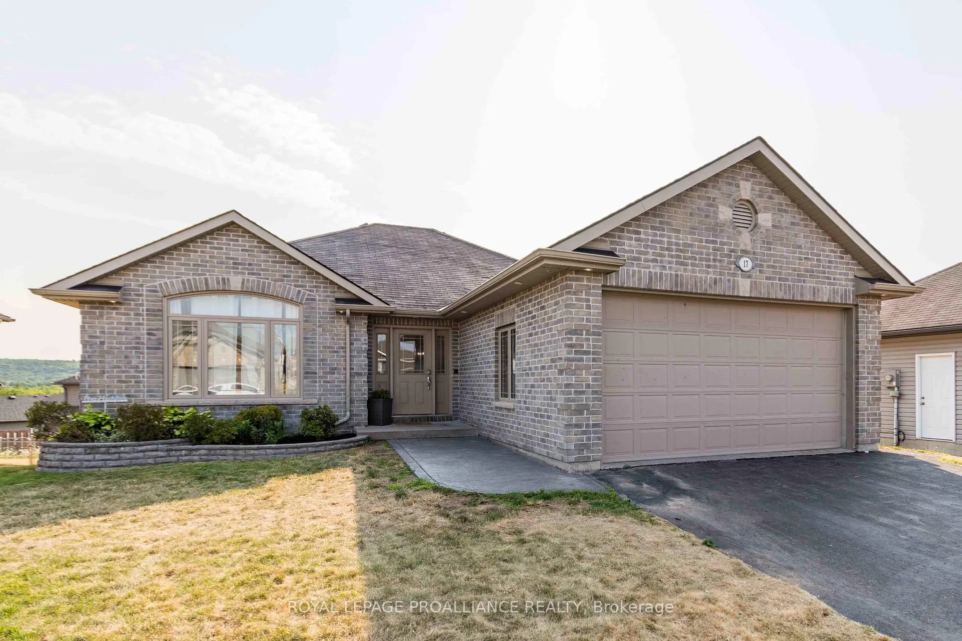 Photo 1 of 17 Rosewood Drive, Quinte West, Frankford Ward — HOMEH