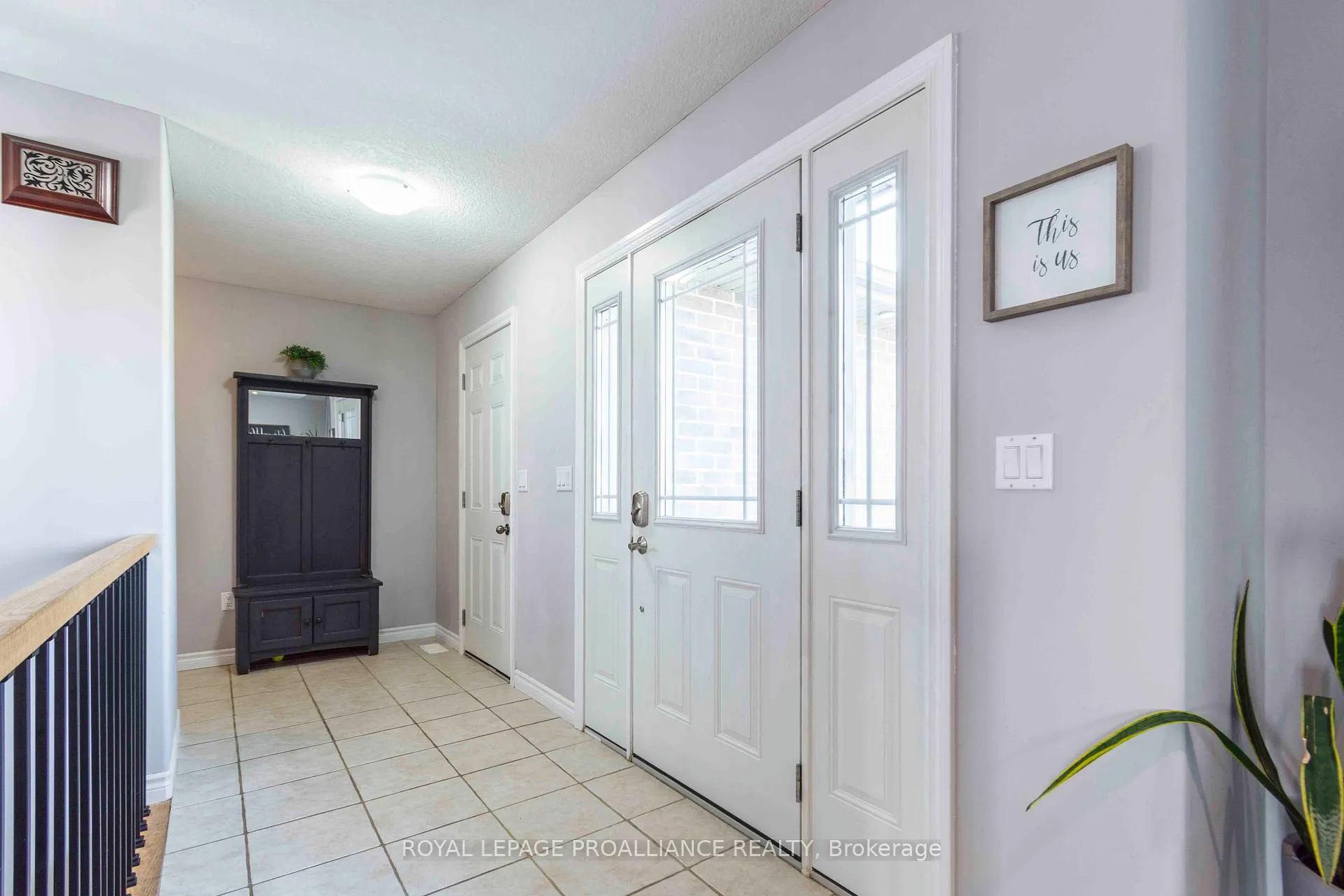 Photo 4 of 17 Rosewood Drive, Quinte West, Frankford Ward — HOMEH