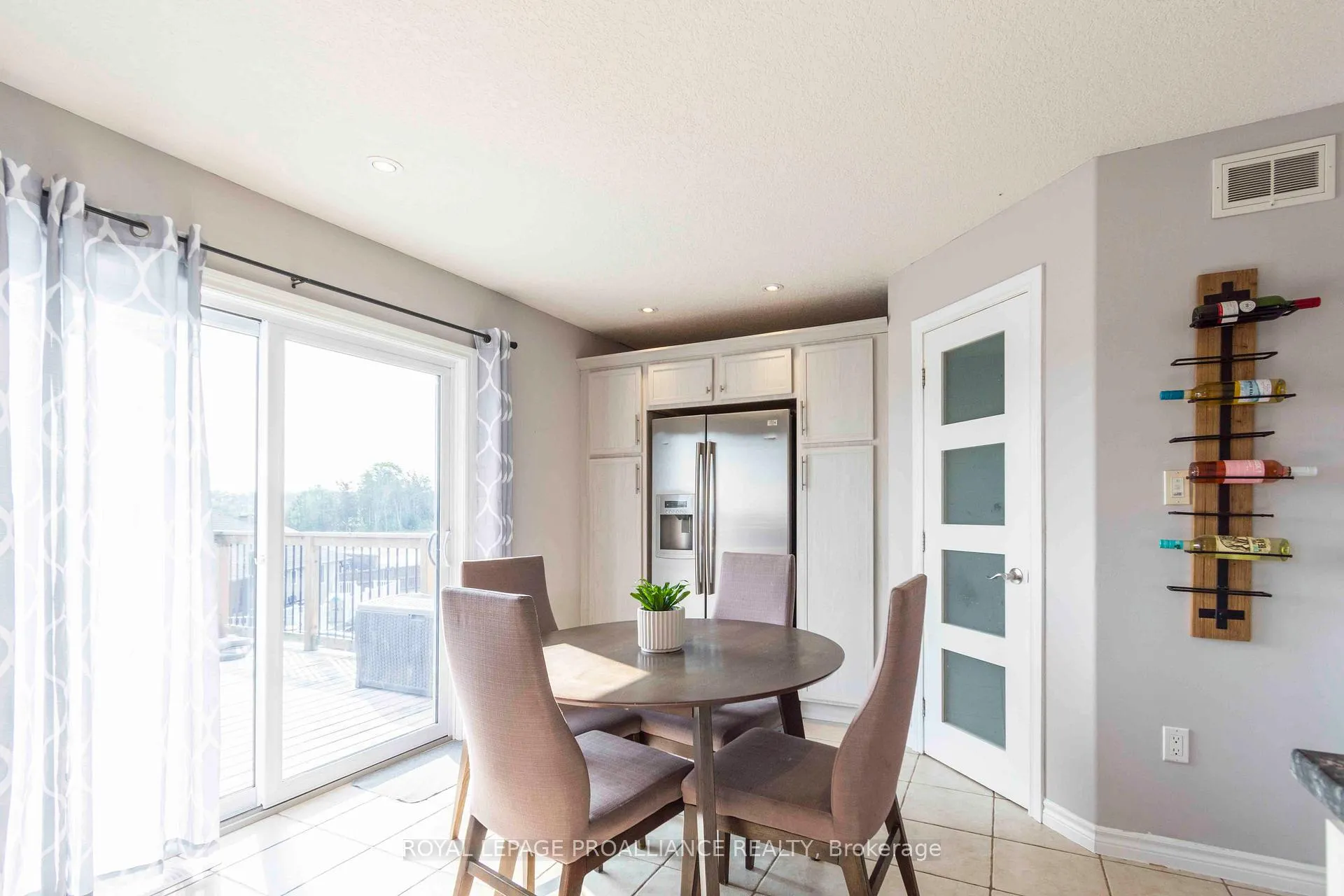 Photo 13 of 17 Rosewood Drive, Quinte West, Frankford Ward — HOMEH
