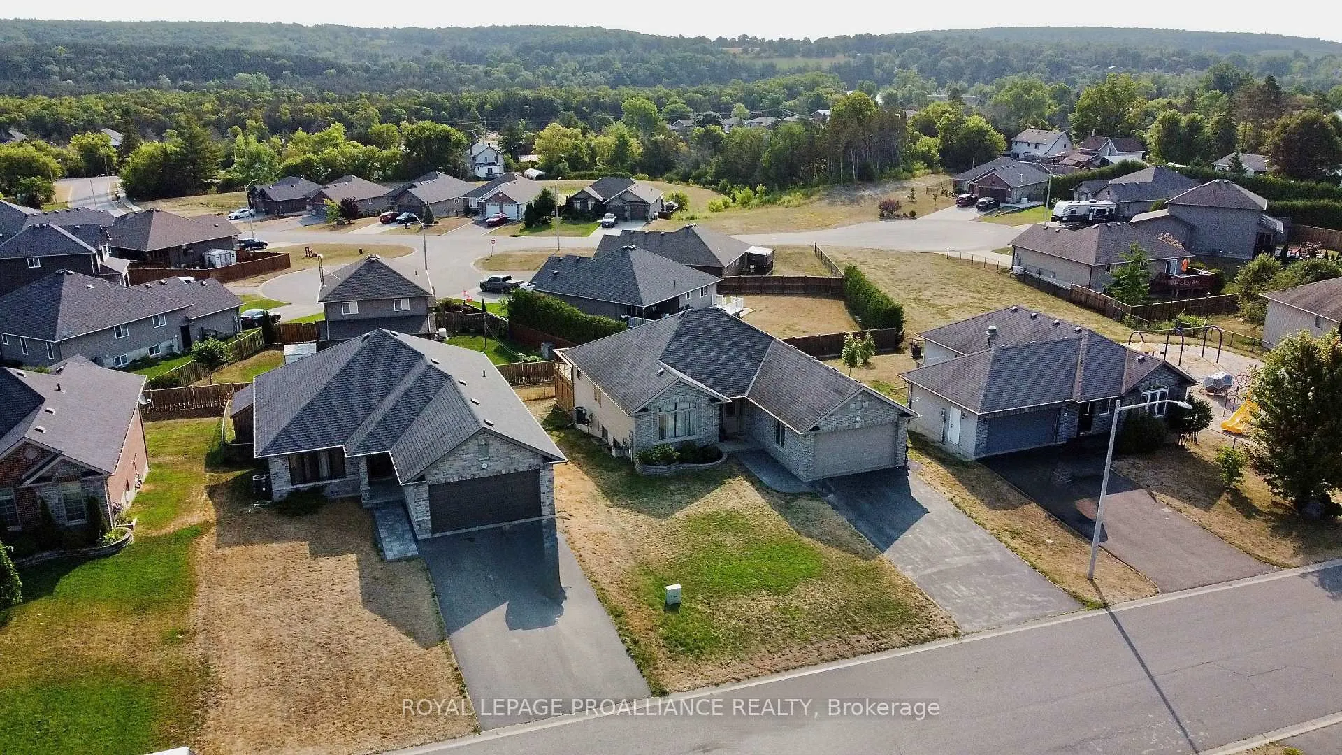 Photo 32 of 17 Rosewood Drive, Quinte West, Frankford Ward — HOMEH