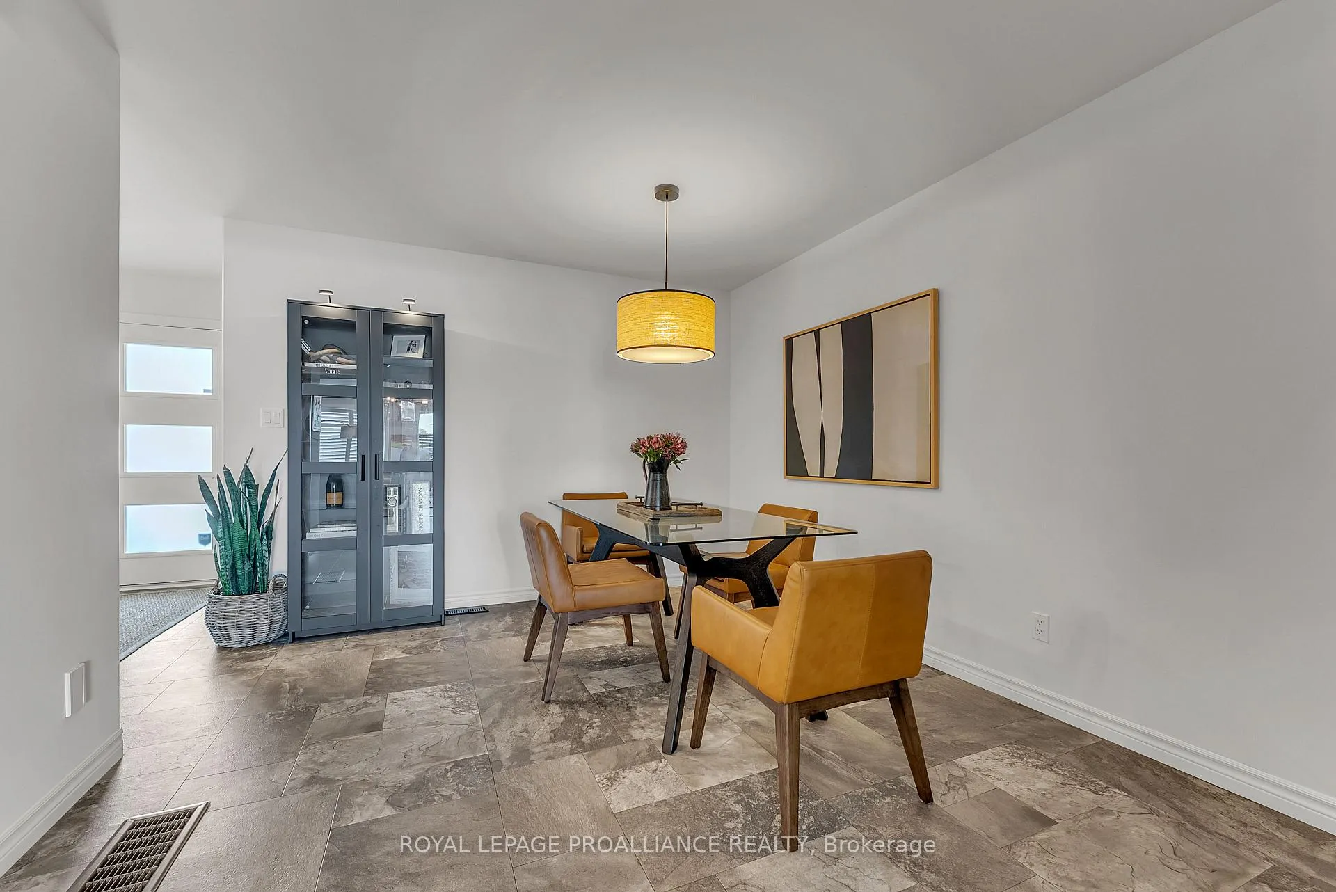 Photo 7 of 27 Ridgeway Place, Belleville, Belleville Ward — HOMEH