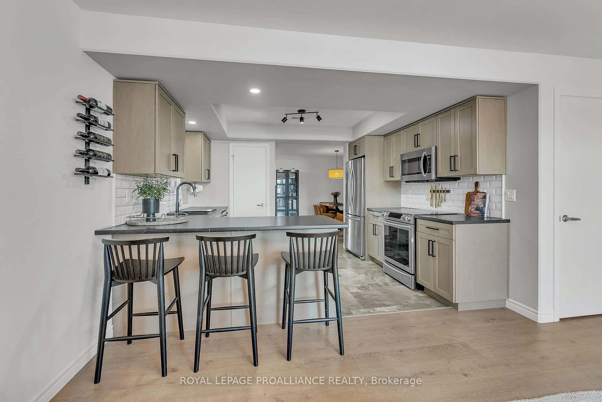 Photo 17 of 27 Ridgeway Place, Belleville, Belleville Ward — HOMEH