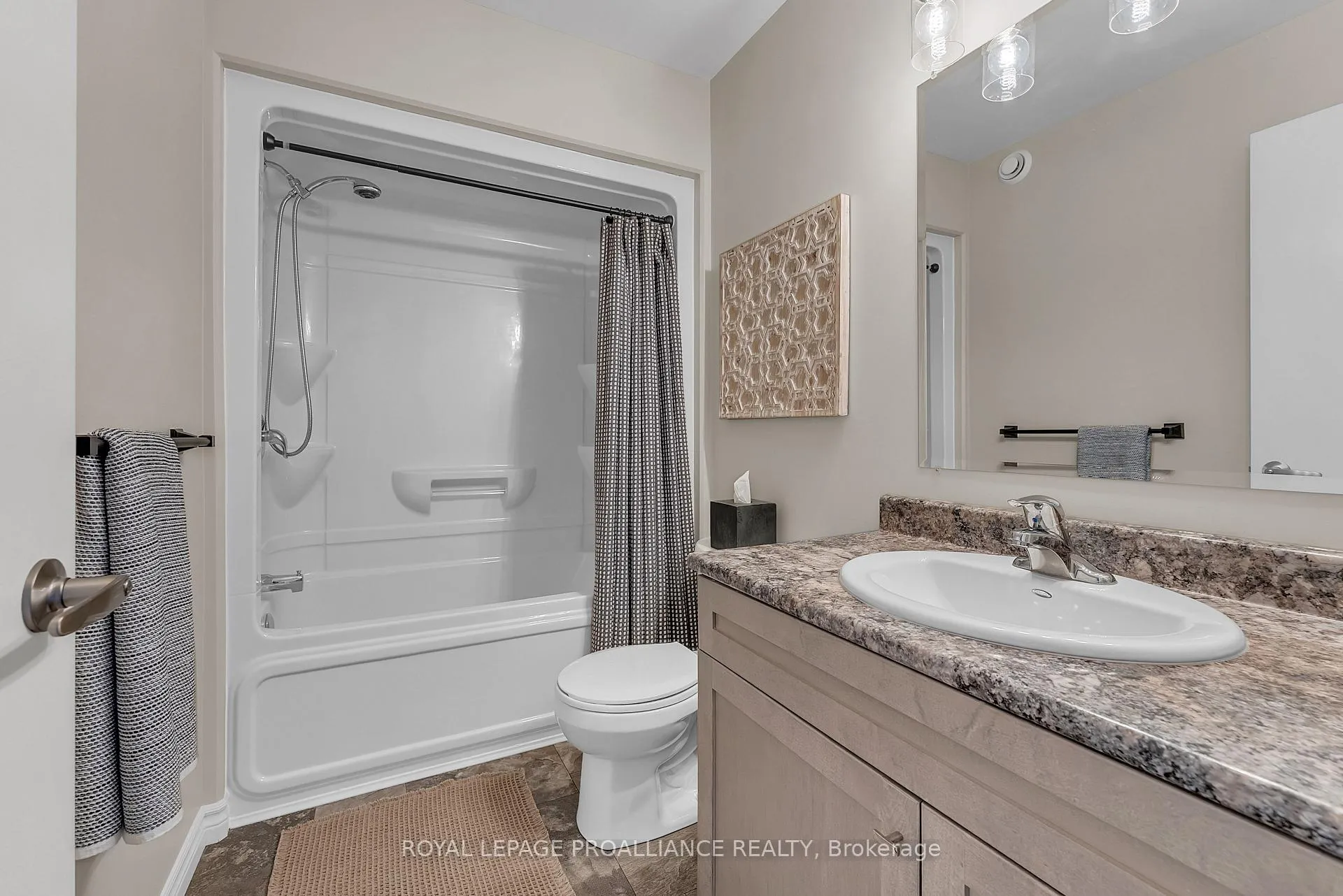 Photo 32 of 27 Ridgeway Place, Belleville, Belleville Ward — HOMEH