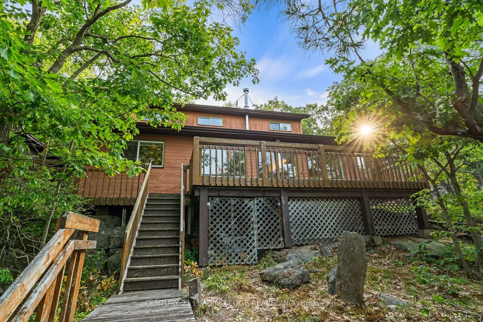 Photo 2 of 764 Peninsula Road, Gravenhurst, Wood (Gravenhurst) — HOMEH