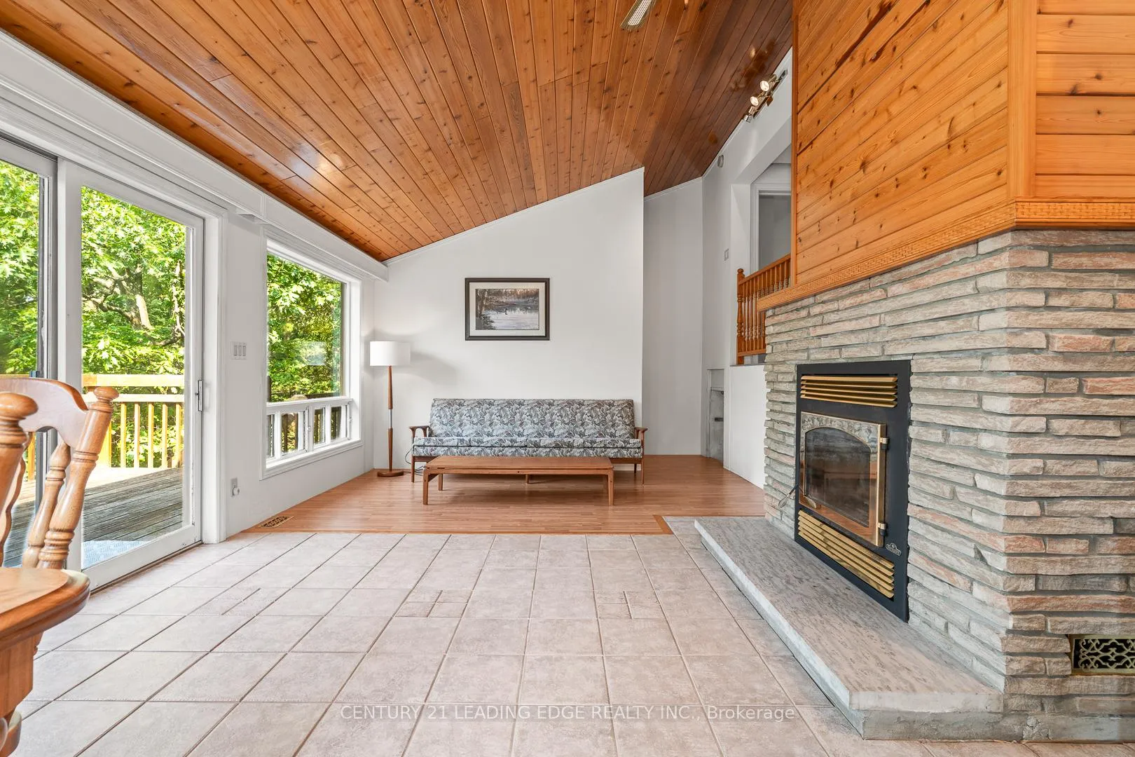 Photo 6 of 764 Peninsula Road, Gravenhurst, Wood (Gravenhurst) — HOMEH
