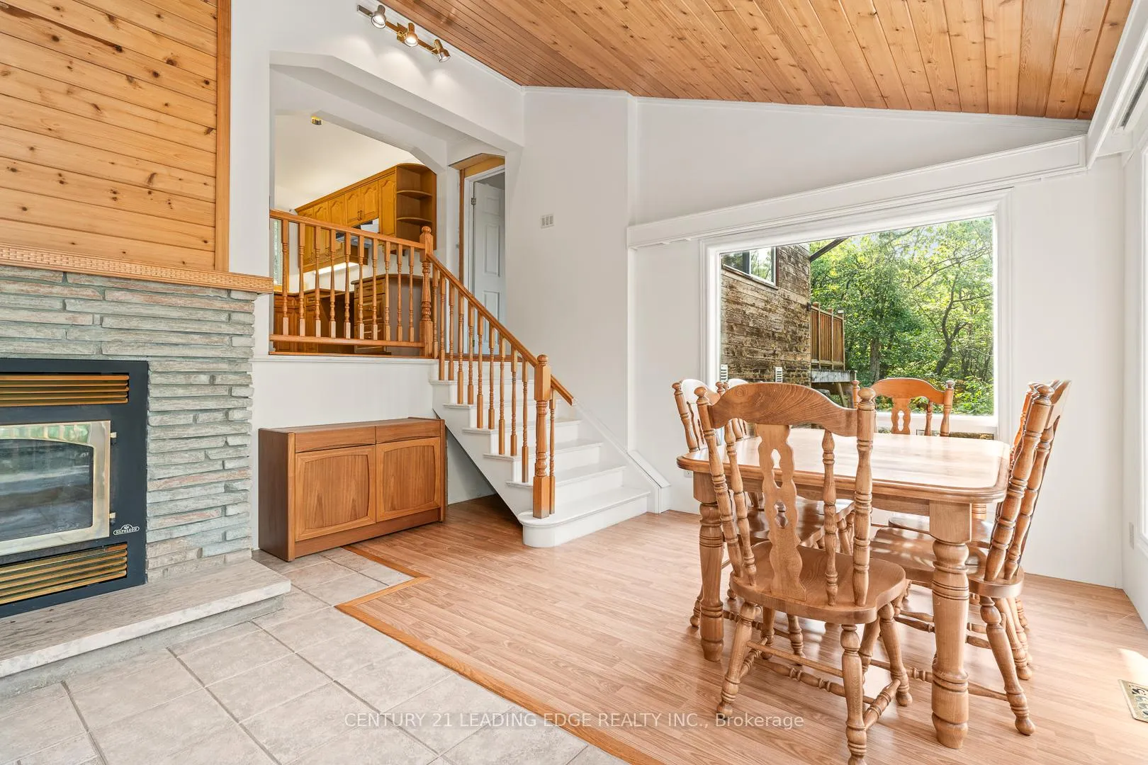 Photo 7 of 764 Peninsula Road, Gravenhurst, Wood (Gravenhurst) — HOMEH