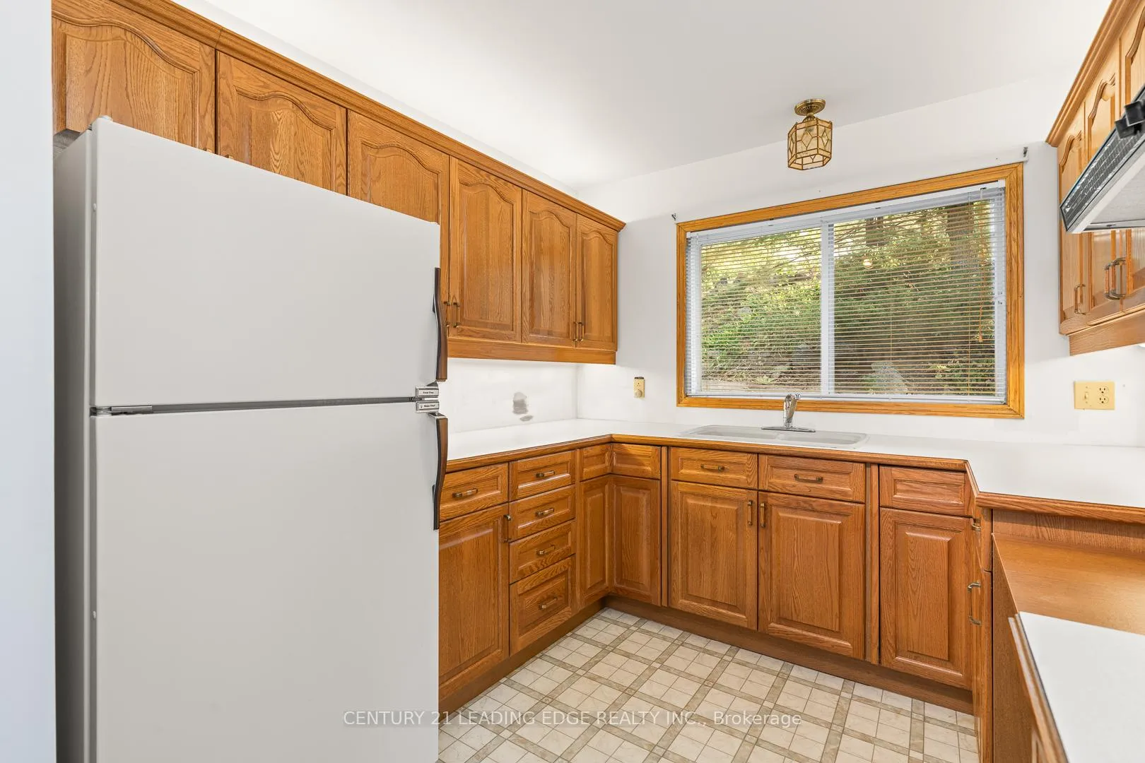 Photo 8 of 764 Peninsula Road, Gravenhurst, Wood (Gravenhurst) — HOMEH