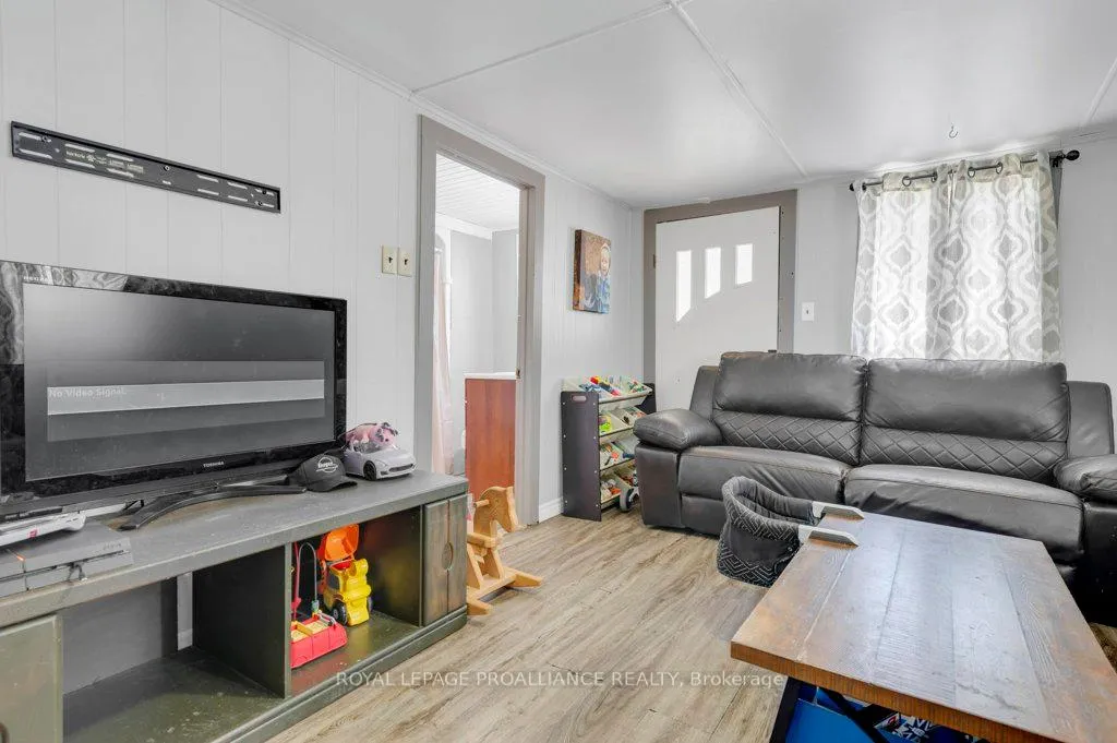 Photo 10 of 100 James Street N, Tweed, Tweed (Village) — HOMEH
