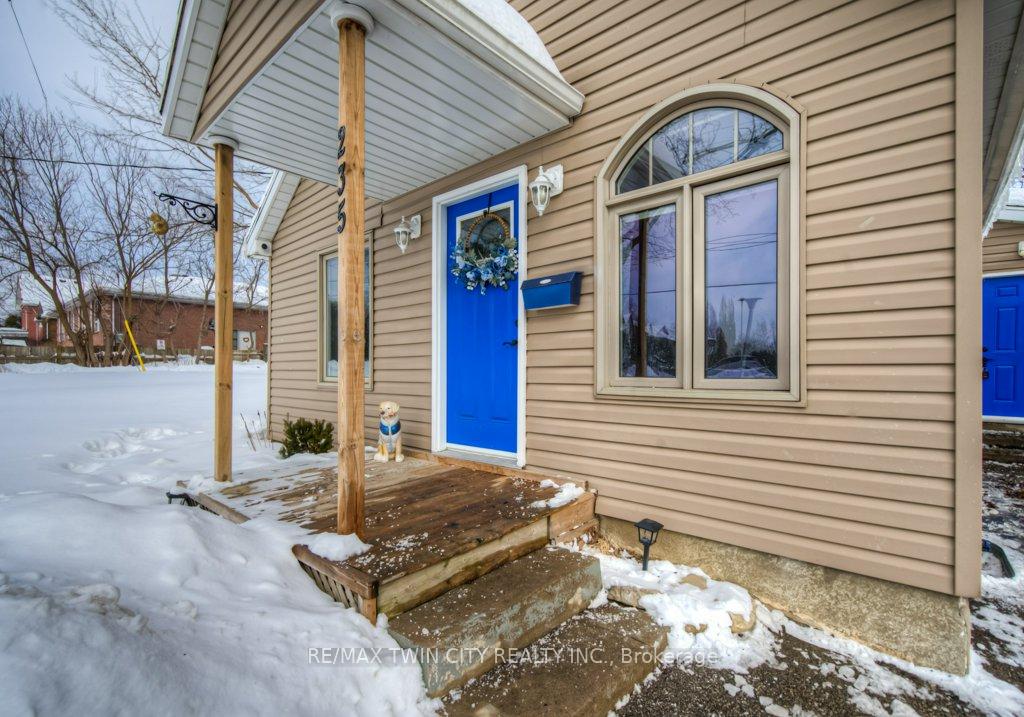 Photo 5 of 235 Charing Cross Street, Brant, Brantford Twp — HOMEH