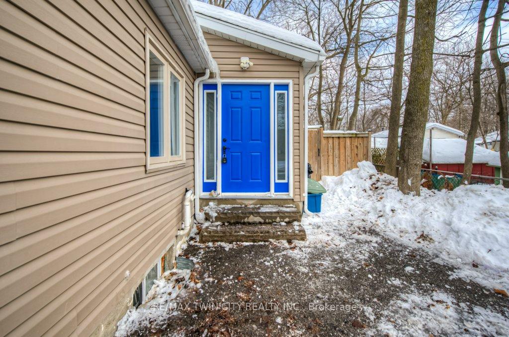Photo 6 of 235 Charing Cross Street, Brant, Brantford Twp — HOMEH