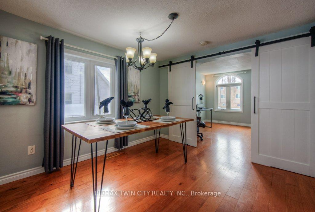 Photo 14 of 235 Charing Cross Street, Brant, Brantford Twp — HOMEH