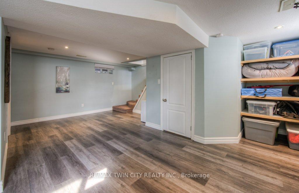 Photo 35 of 235 Charing Cross Street, Brant, Brantford Twp — HOMEH