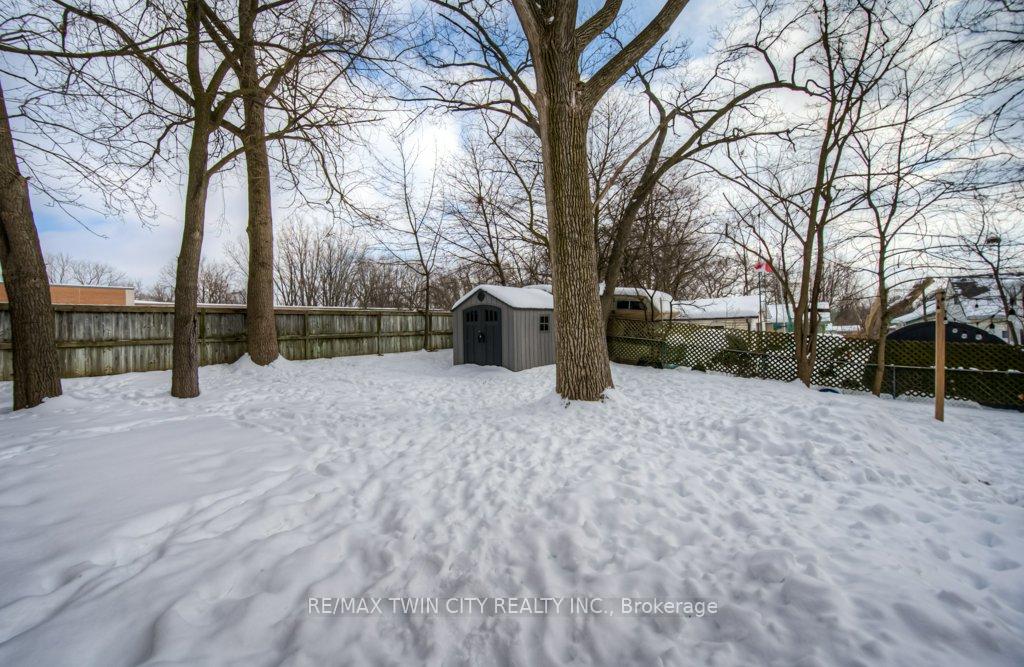 Photo 39 of 235 Charing Cross Street, Brant, Brantford Twp — HOMEH