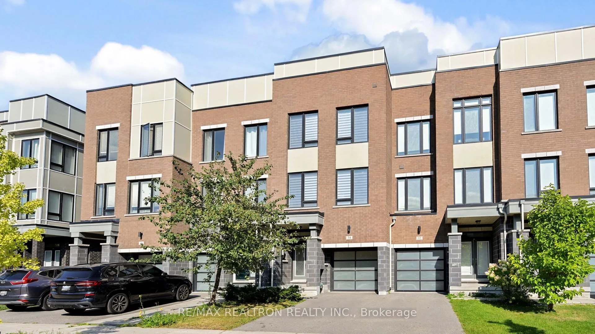 Photo 1 of 34 Fancamp Drive, Vaughan, Maple — HOMEH