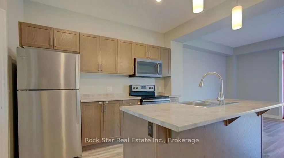 Photo 3 of 1386 Tremont Drive S, Kingston, City Northwest — HOMEH