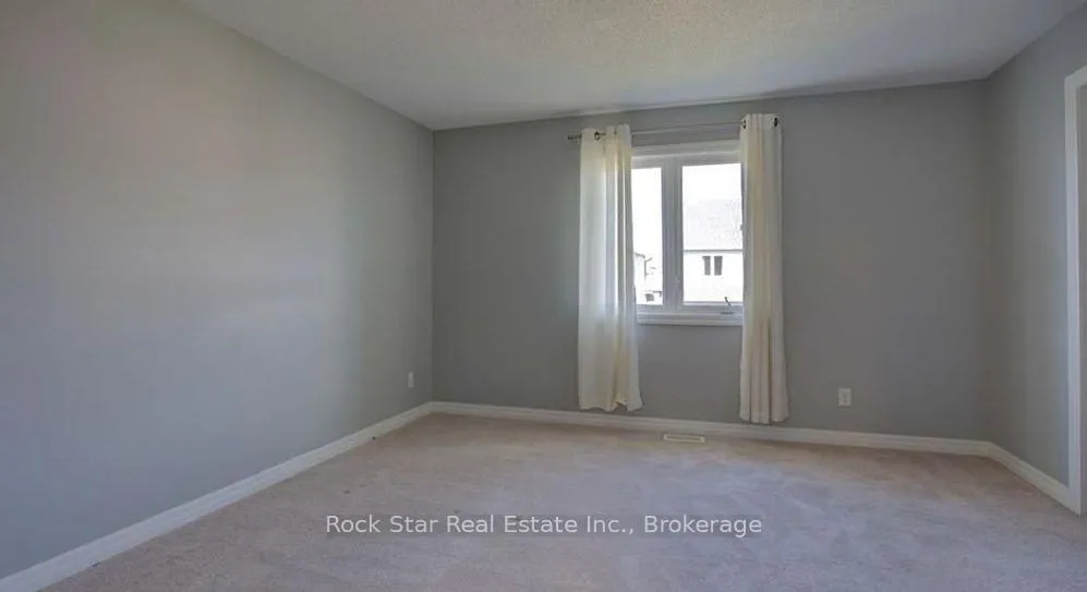 Photo 5 of 1386 Tremont Drive S, Kingston, City Northwest — HOMEH