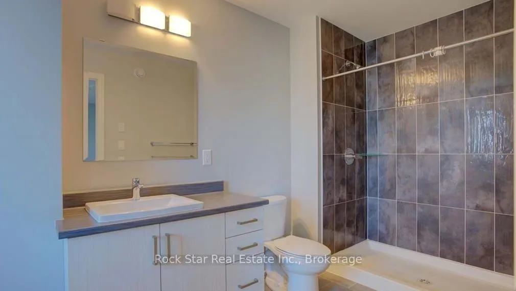 Photo 12 of 1386 Tremont Drive S, Kingston, City Northwest — HOMEH