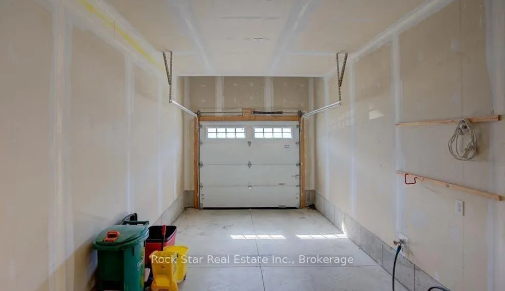Photo 20 of 1386 Tremont Drive S, Kingston, City Northwest — HOMEH