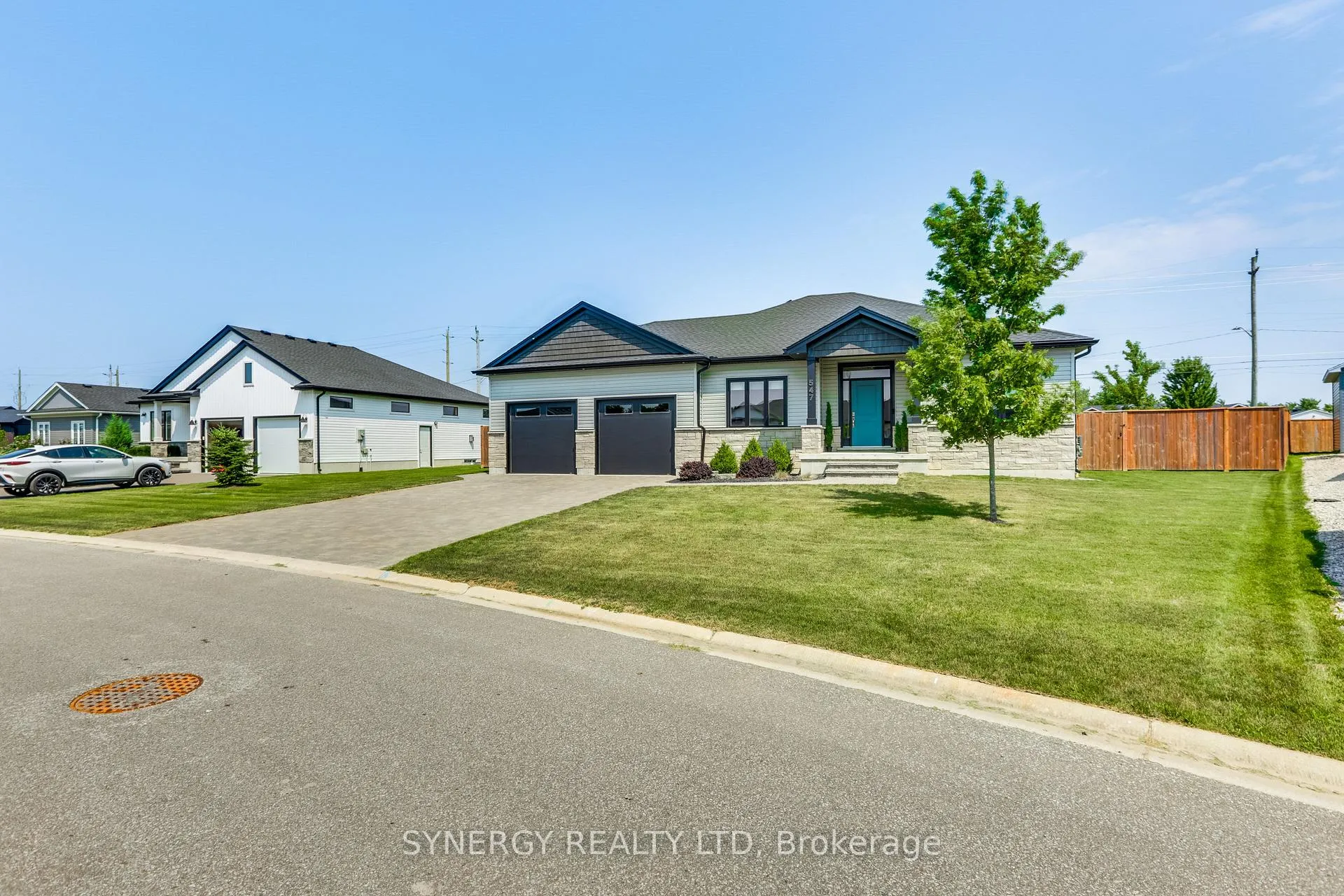 Photo 2 of 547 Scenic Court, Warwick, Watford — HOMEH