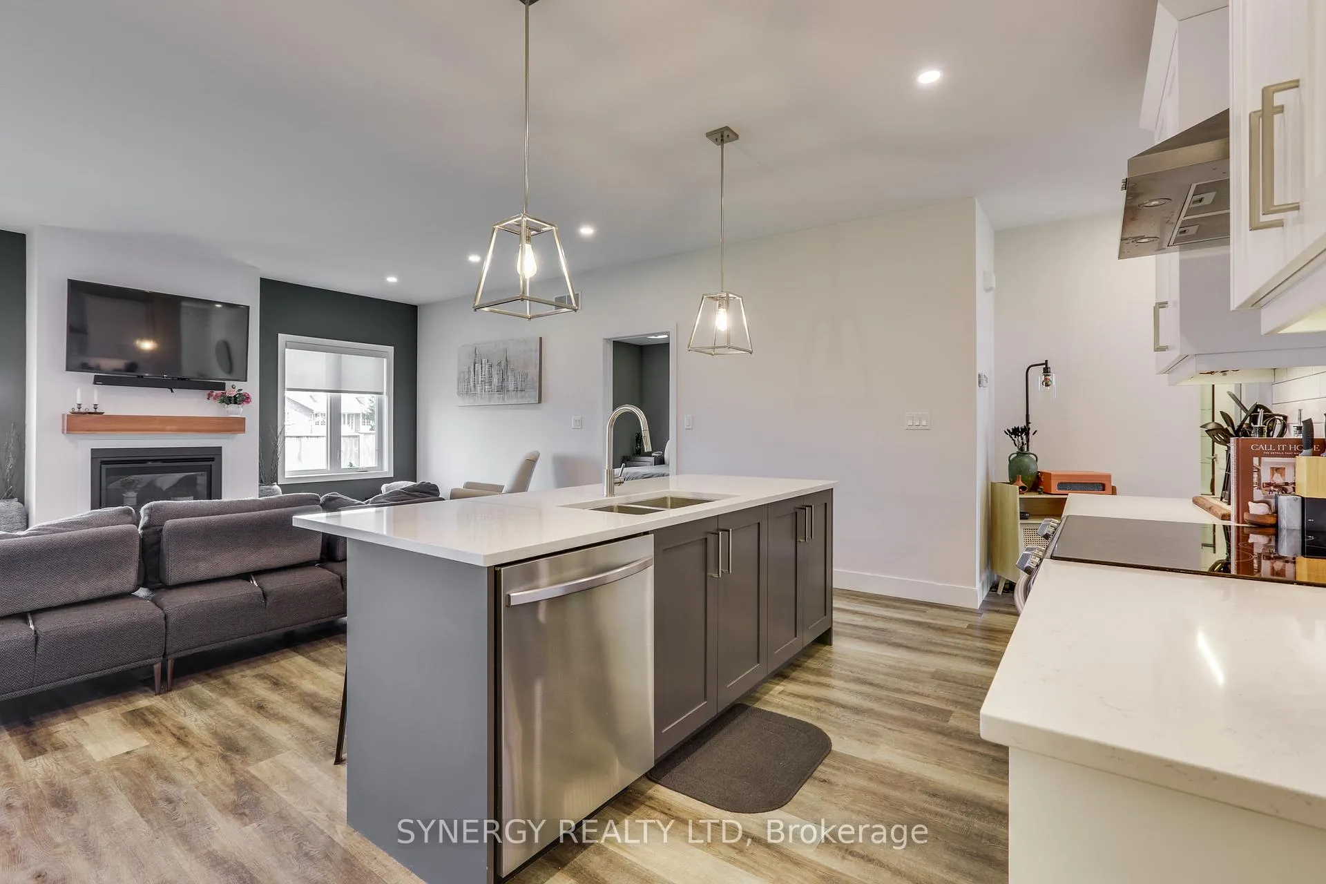 Photo 11 of 547 Scenic Court, Warwick, Watford — HOMEH