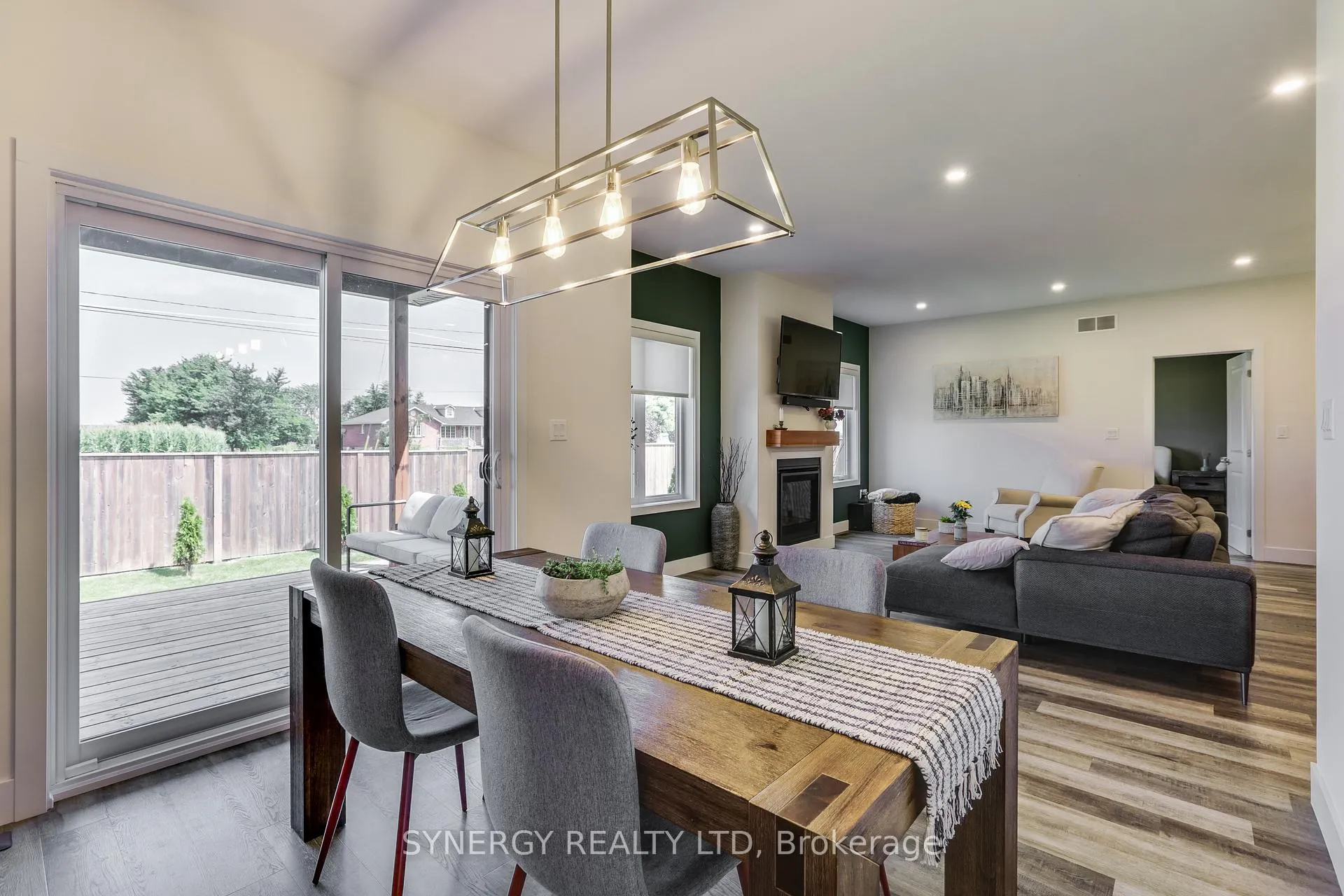 Photo 14 of 547 Scenic Court, Warwick, Watford — HOMEH
