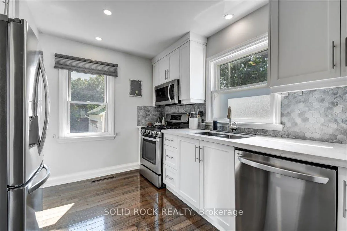 Photo 10 of 322 Walton Street, Cobourg — HOMEH